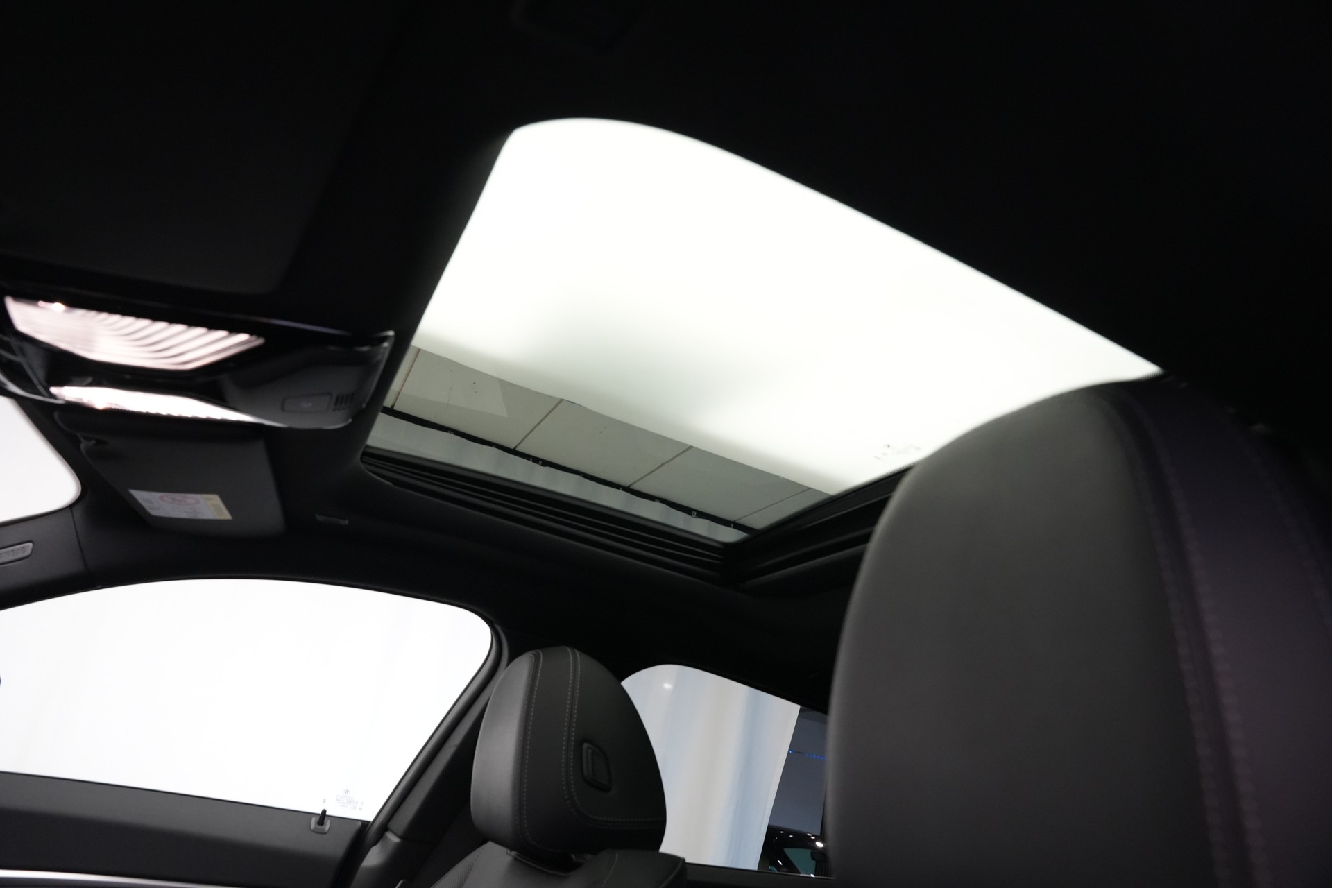 BMW M440i xDrive 48V Gran Coupé Steptronic *Sanremo grün* *Harman/Kardon* *Panorama*-image-36