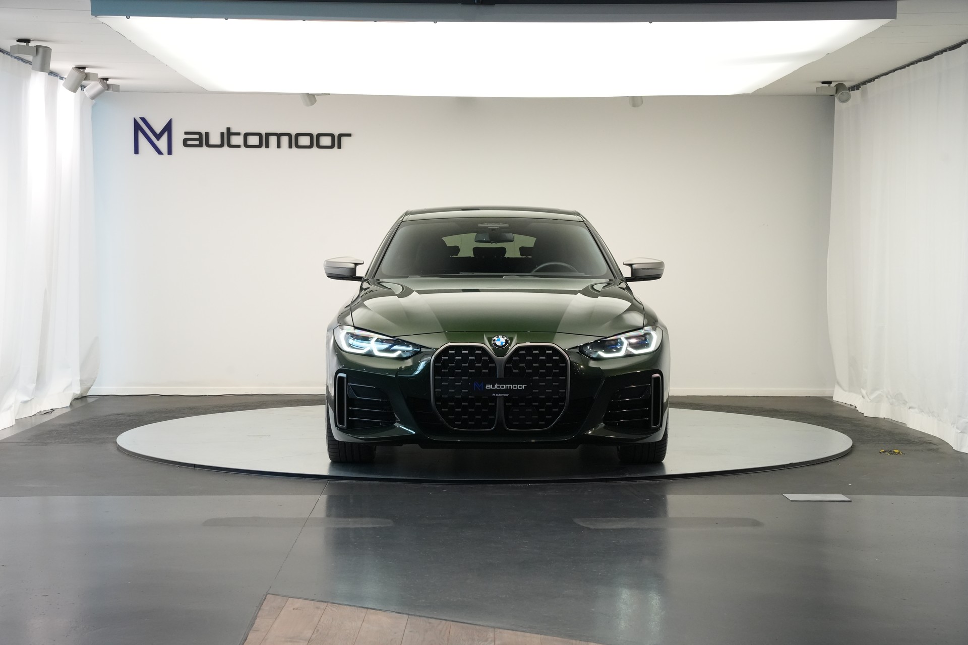 BMW M440i xDrive 48V Gran Coupé Steptronic *Sanremo grün* *Harman/Kardon* *Panorama*-image-1