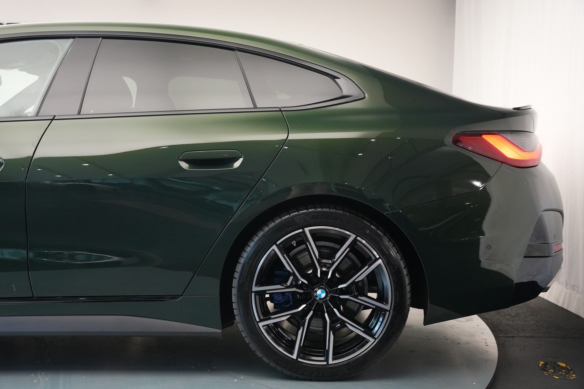 BMW M440i xDrive 48V Gran Coupé Steptronic *Sanremo grün* *Harman/Kardon* *Panorama*-image-42