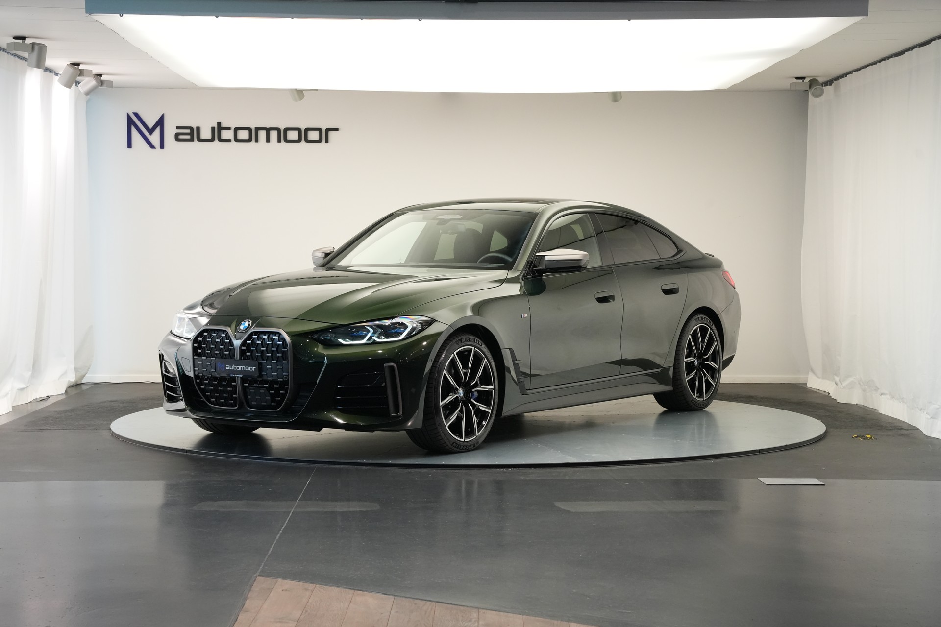 BMW M440i xDrive 48V Gran Coupé Steptronic *Sanremo grün* *Harman/Kardon* *Panorama*-image-0