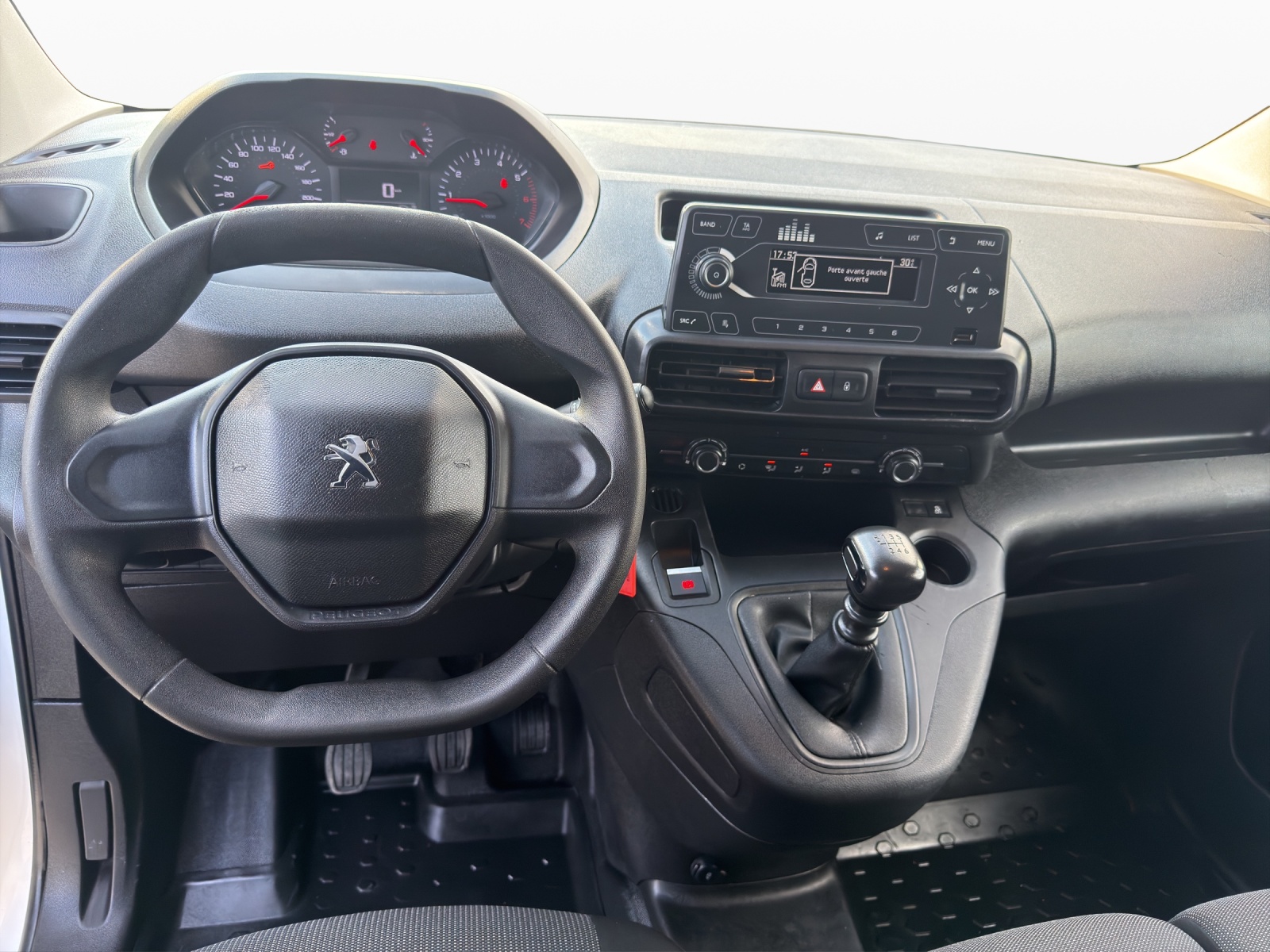 PEUGEOT Partner 1.5 Blue HDi s/s Premium 1000kg-image-11