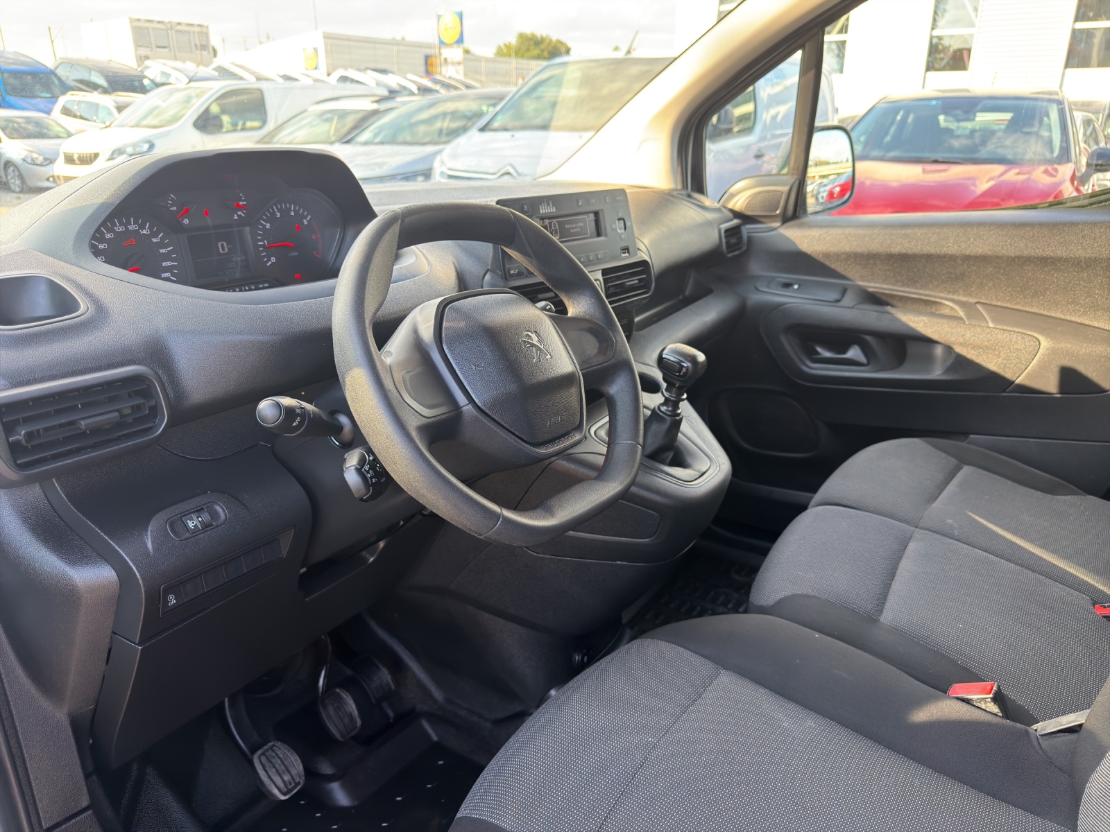 PEUGEOT Partner 1.5 Blue HDi s/s Premium 1000kg-image-25