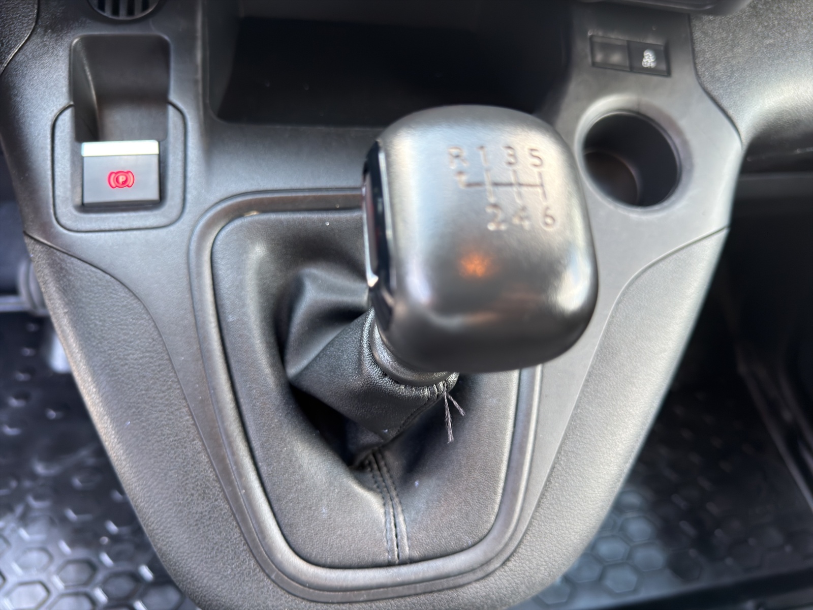 PEUGEOT Partner 1.5 Blue HDi s/s Premium 1000kg-image-13