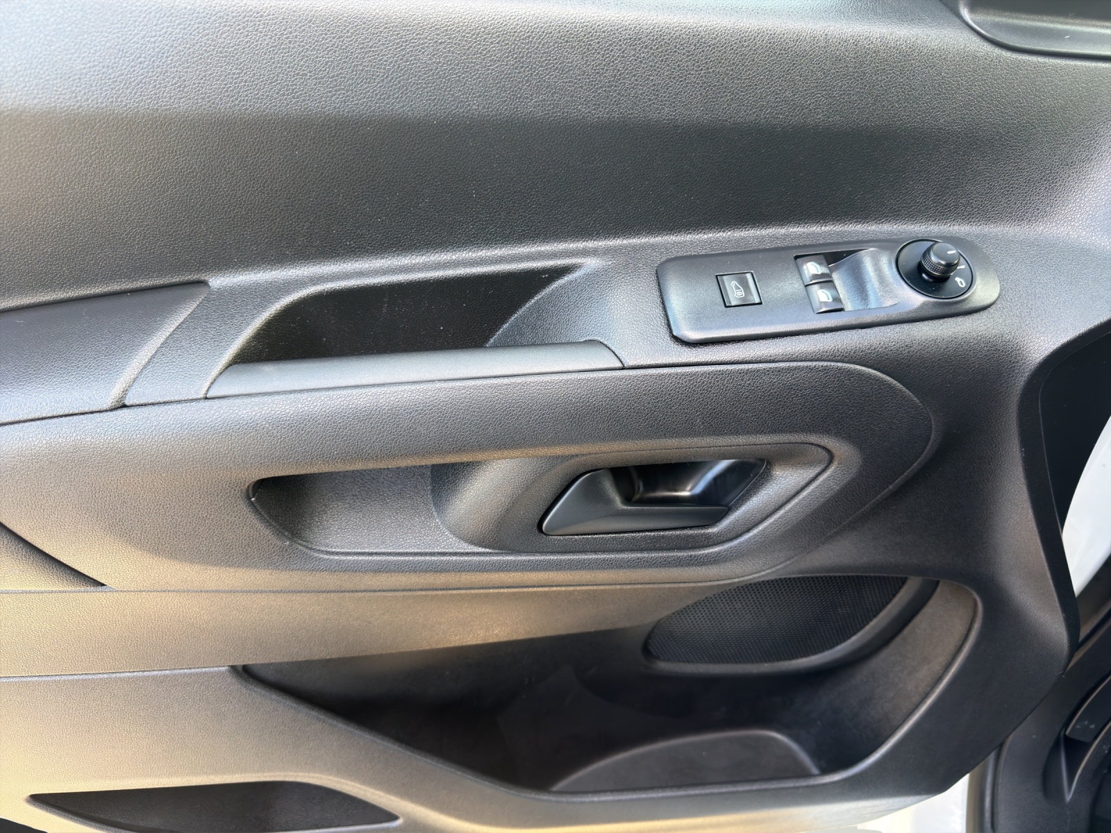 PEUGEOT Partner 1.5 Blue HDi s/s Premium 1000kg-image-9