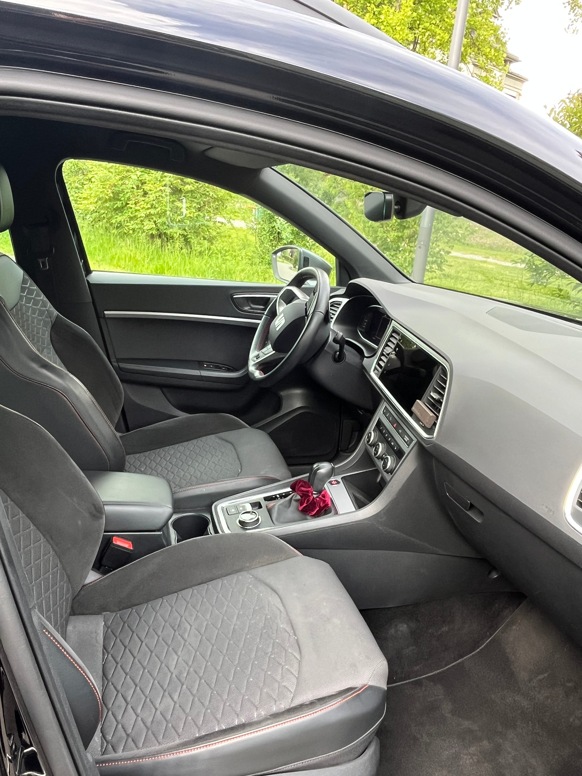 SEAT 2.0 TSI Hola FR 4Drive DSG-image-2