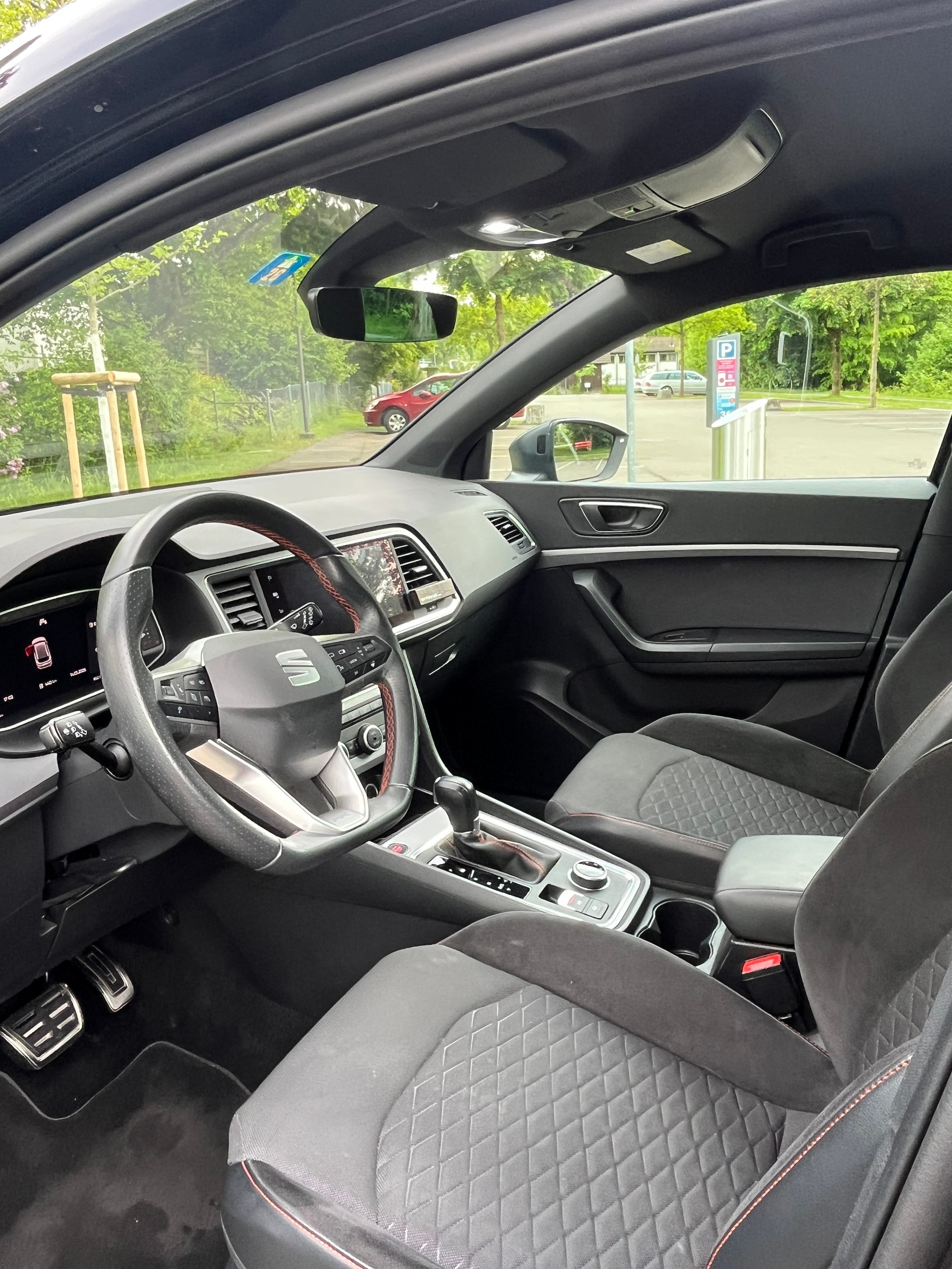 SEAT 2.0 TSI Hola FR 4Drive DSG-image-3
