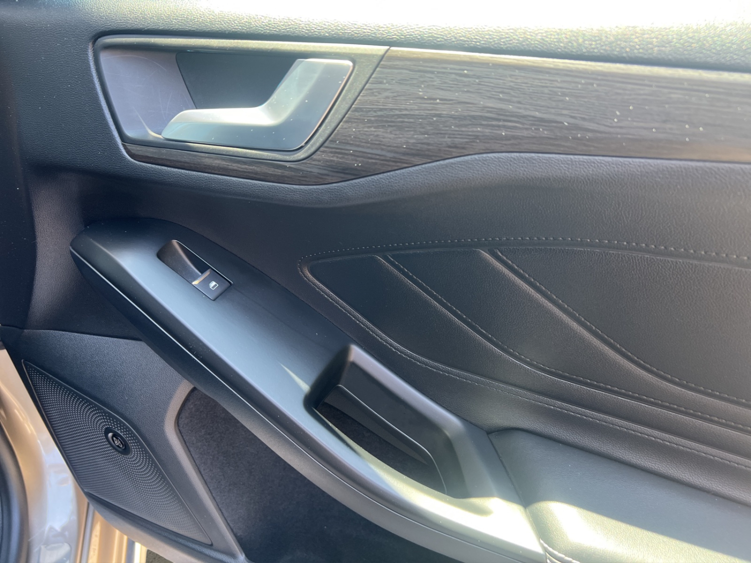 FORD Focus 2.0 EcoBlue 150 Vignale-image-20