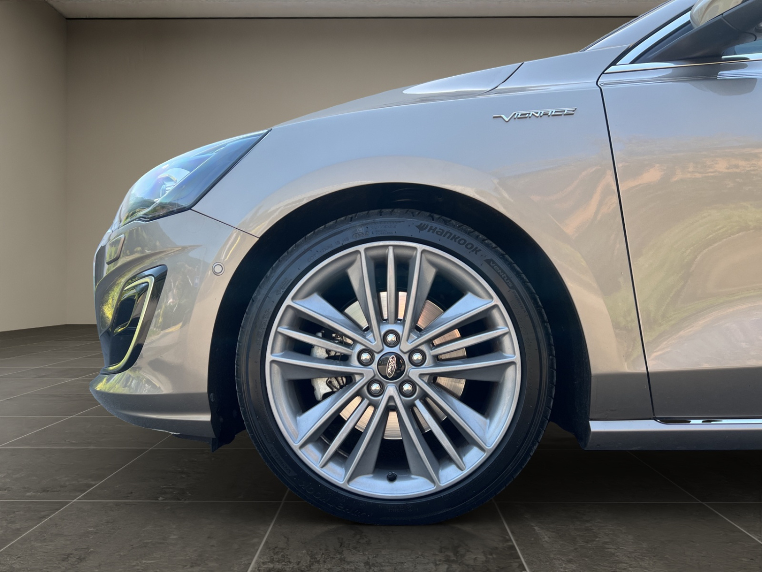 FORD Focus 2.0 EcoBlue 150 Vignale-image-27