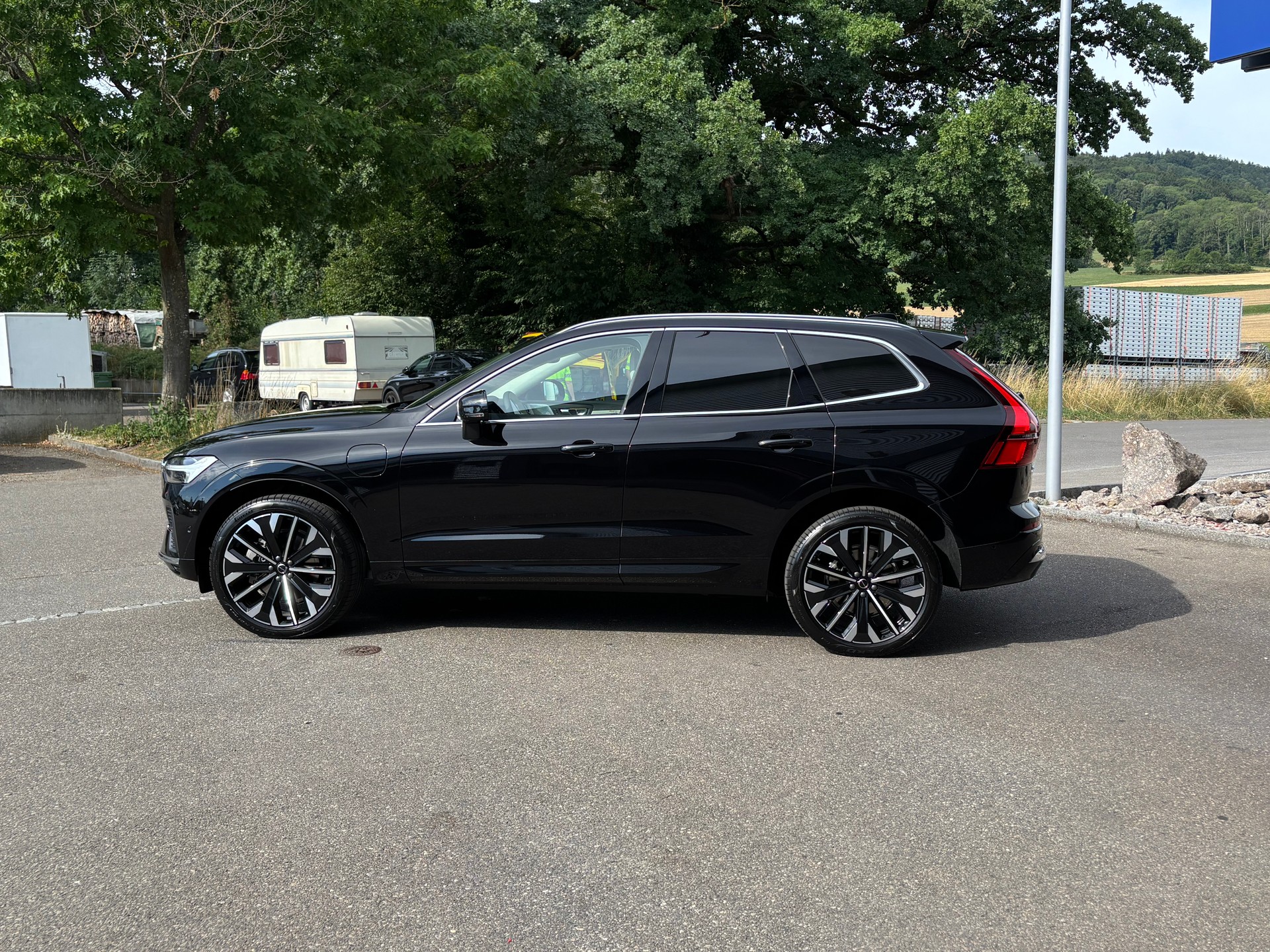 VOLVO XC60 2.0 T8 TE Ultra Bright eAWD-image-4