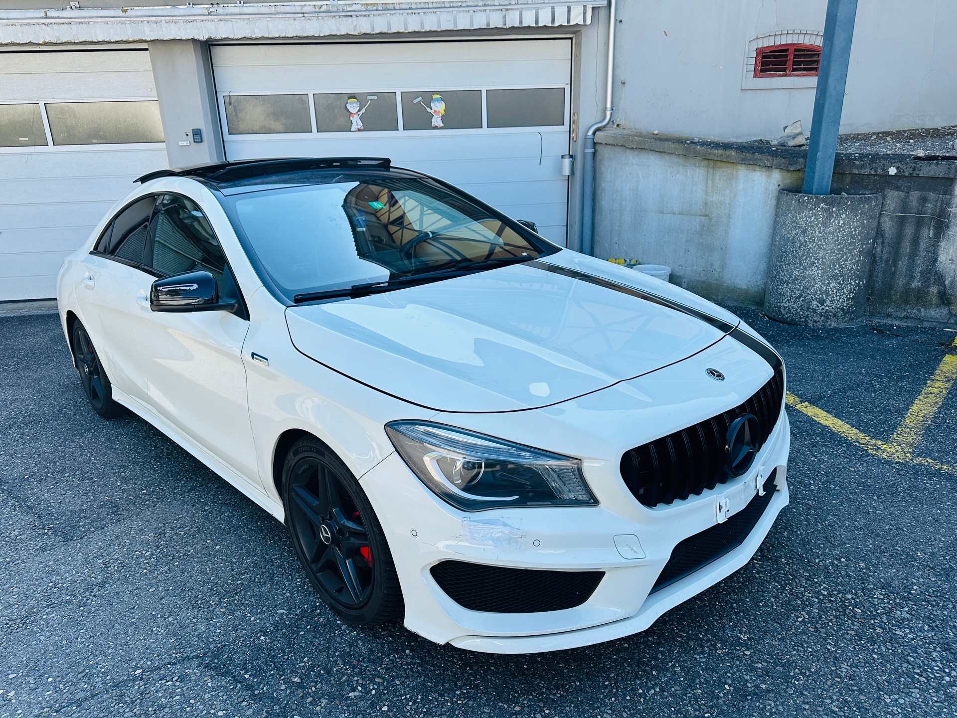 MERCEDES-BENZ CLA 200 AMG Line 7G-DCT-image-2