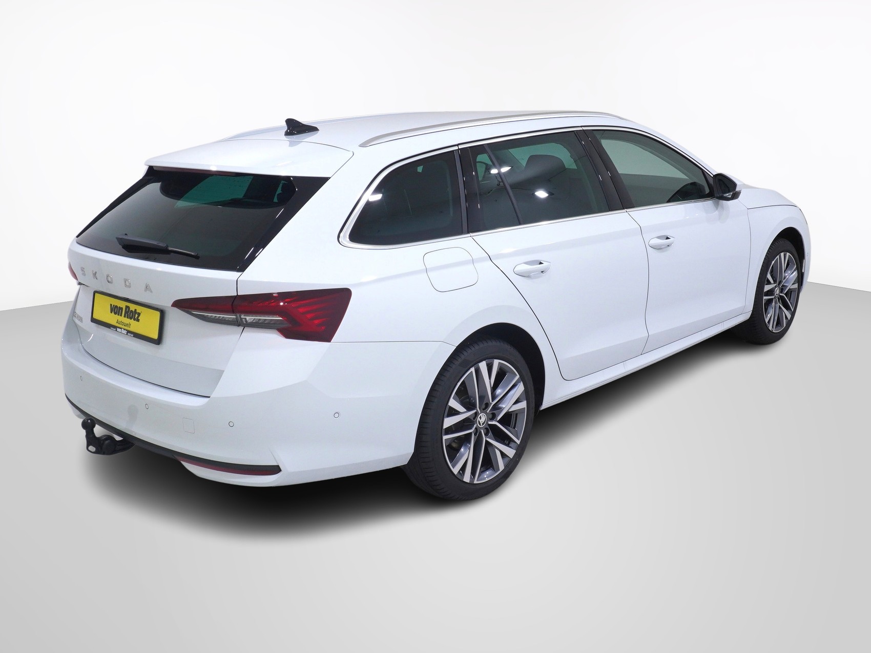 SKODA Octavia 1.5 TSI mHEV Selection-Lounge DSG-image-4