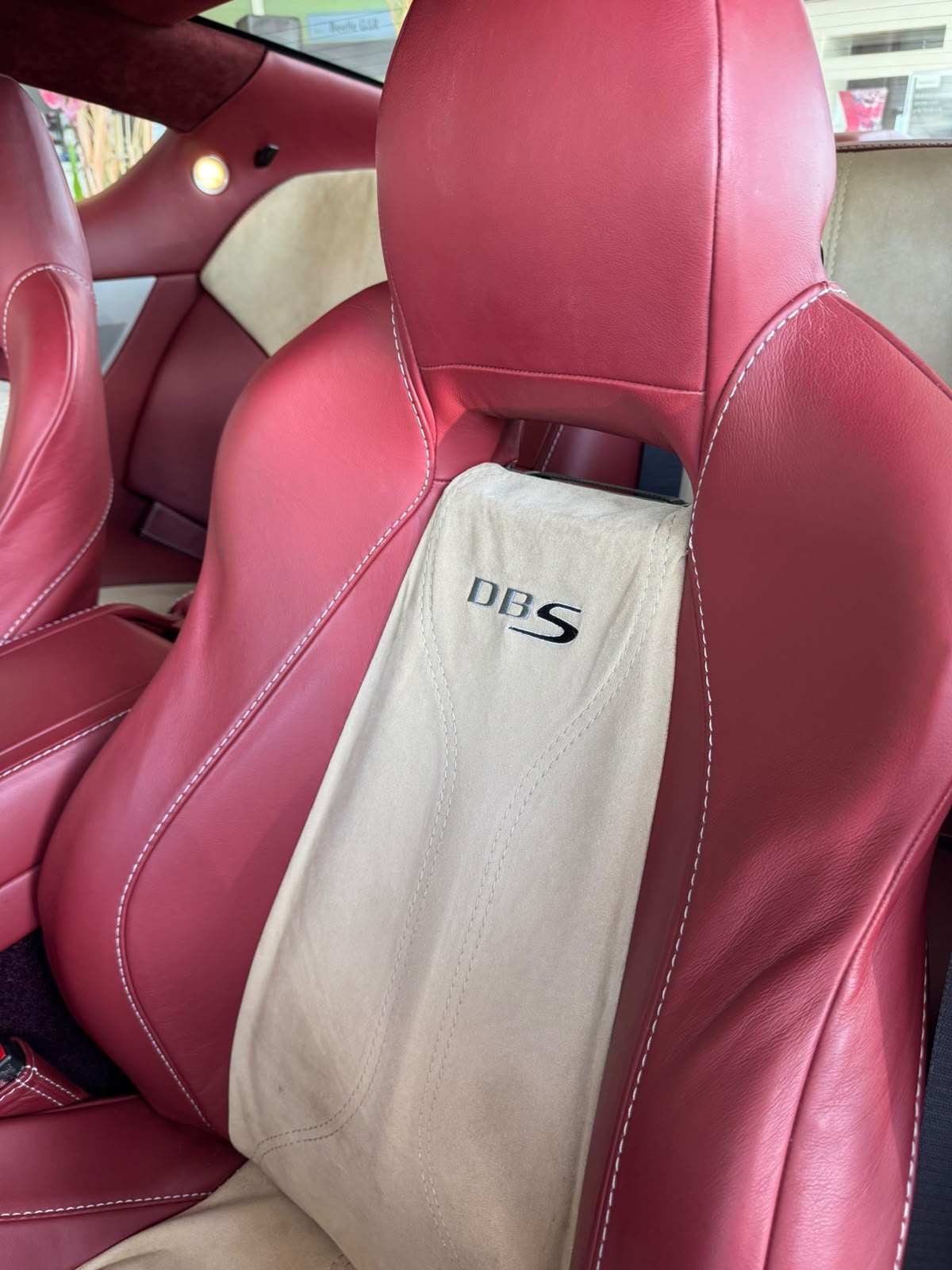 ASTON MARTIN DBS Coupé Touchtronic 2-image-2