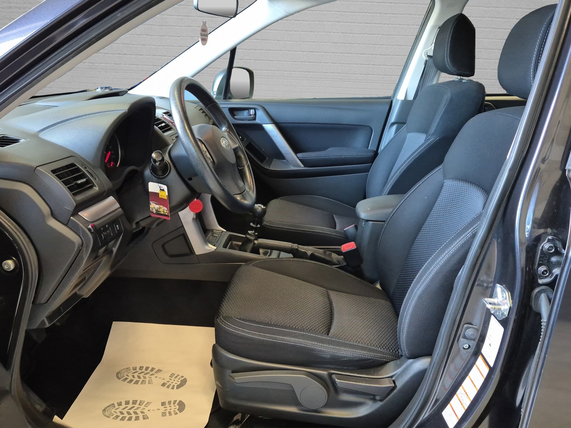 SUBARU Forester 2.0i Advantage AWD-image-16