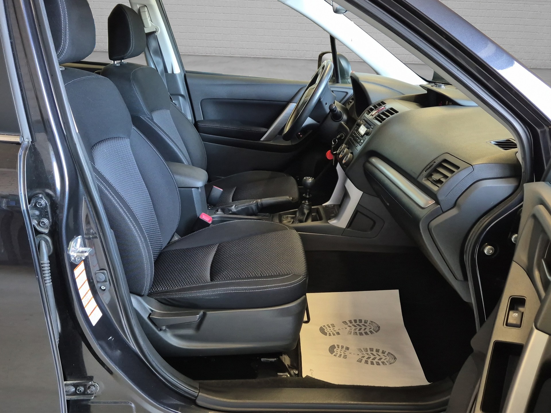 SUBARU Forester 2.0i Advantage AWD-image-17