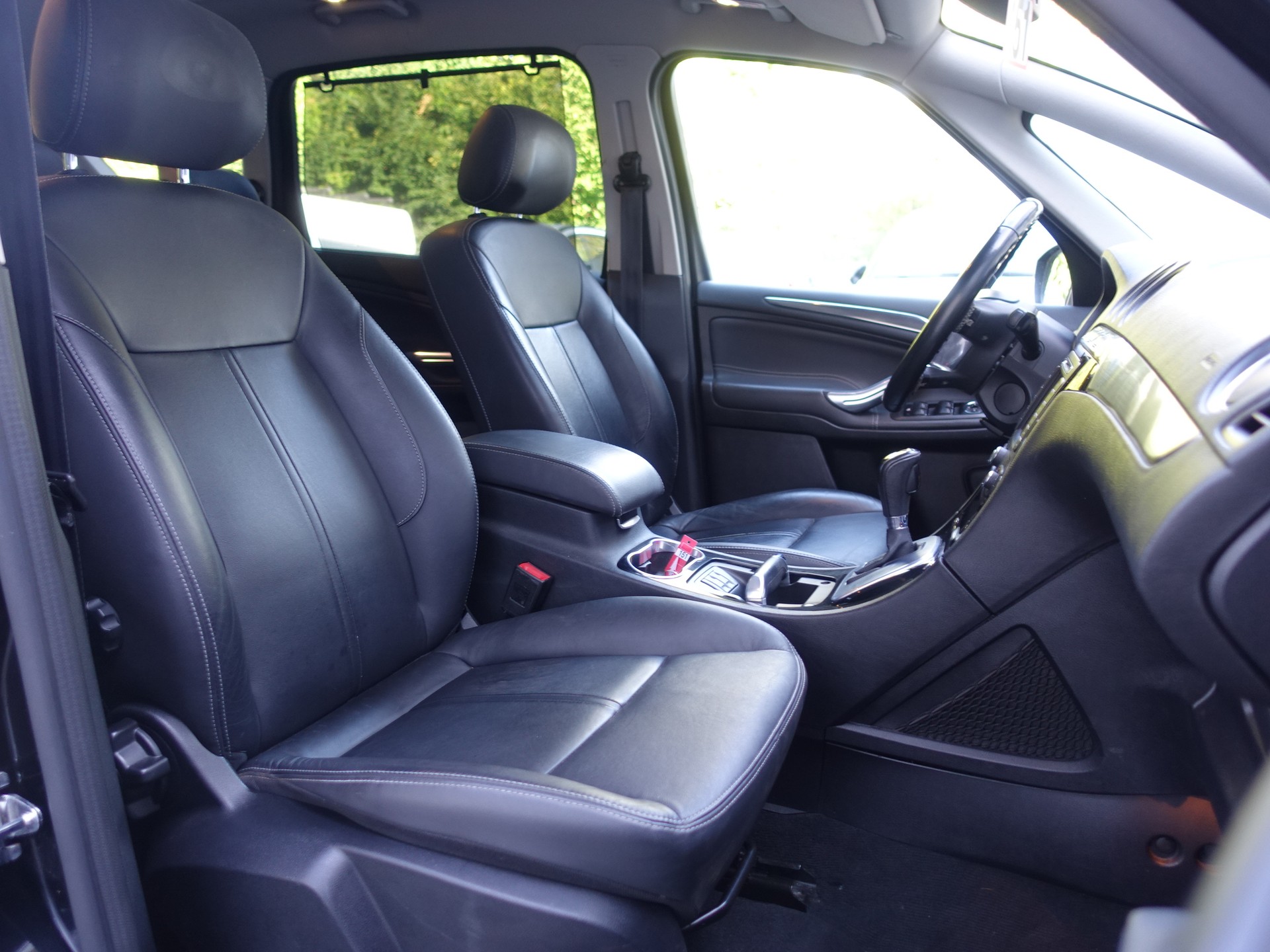 FORD S-Max 2.0 SCTi TitaniumS PowerShift-image-8