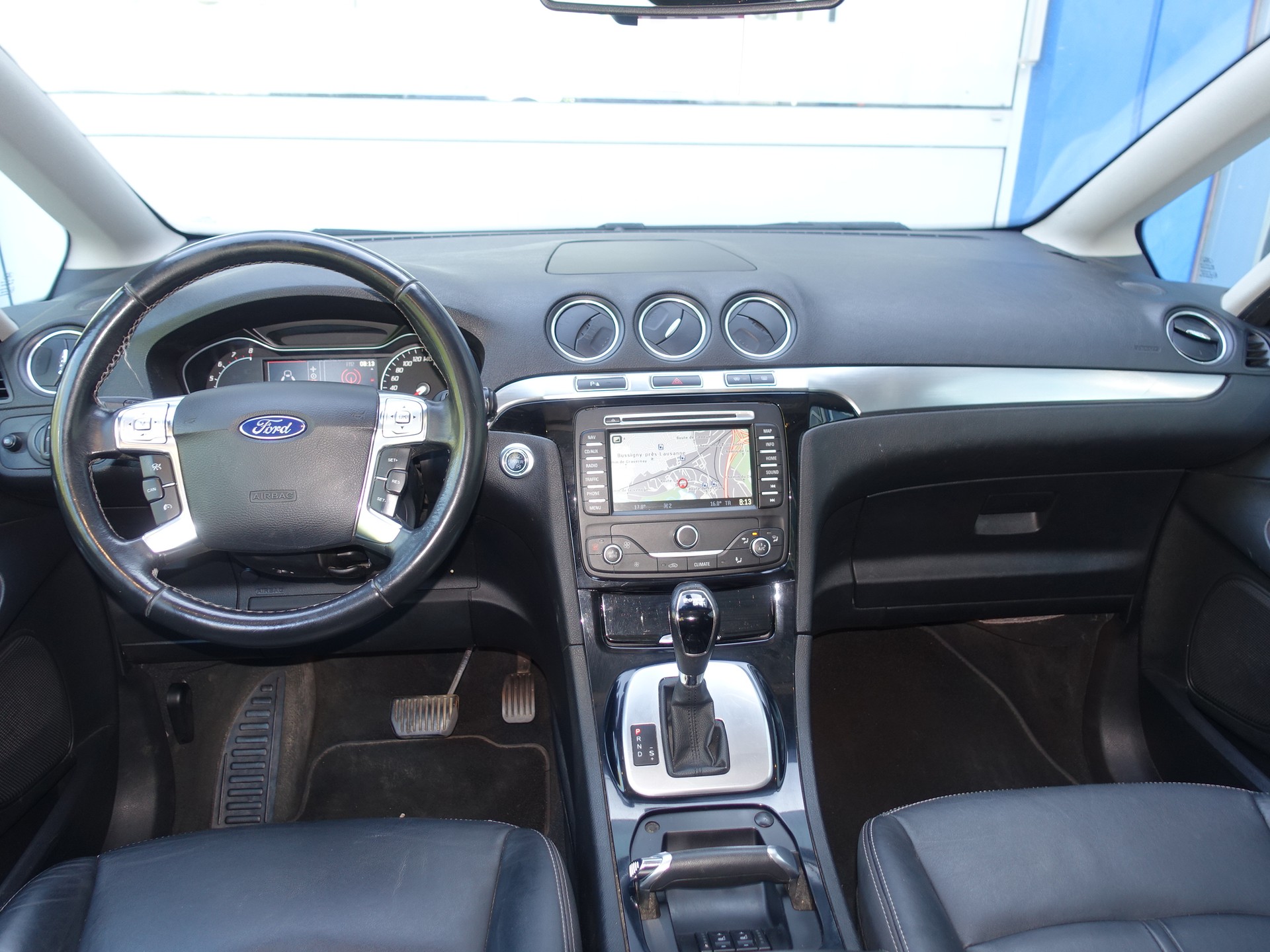 FORD S-Max 2.0 SCTi TitaniumS PowerShift-image-11