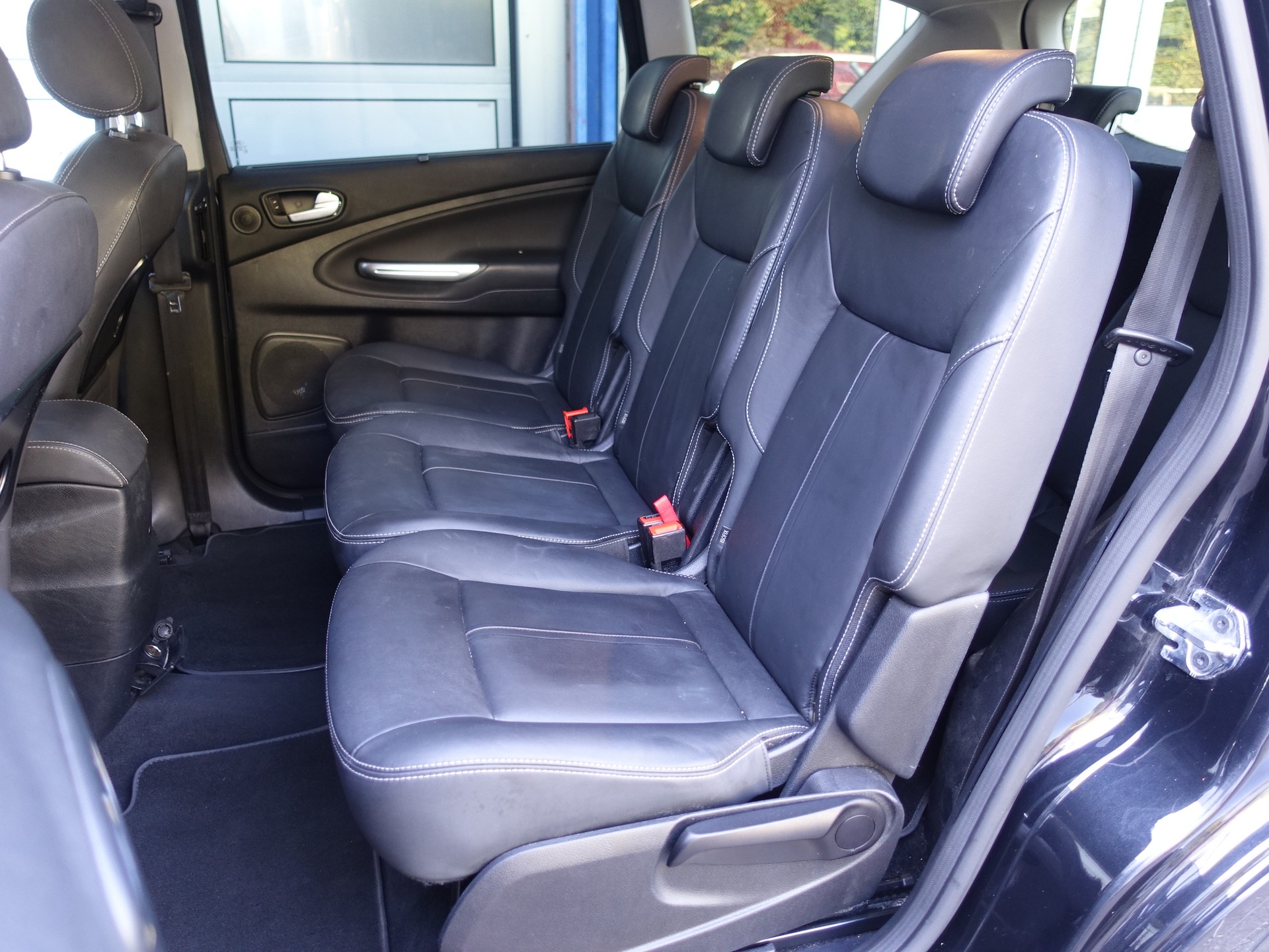 FORD S-Max 2.0 SCTi TitaniumS PowerShift-image-16