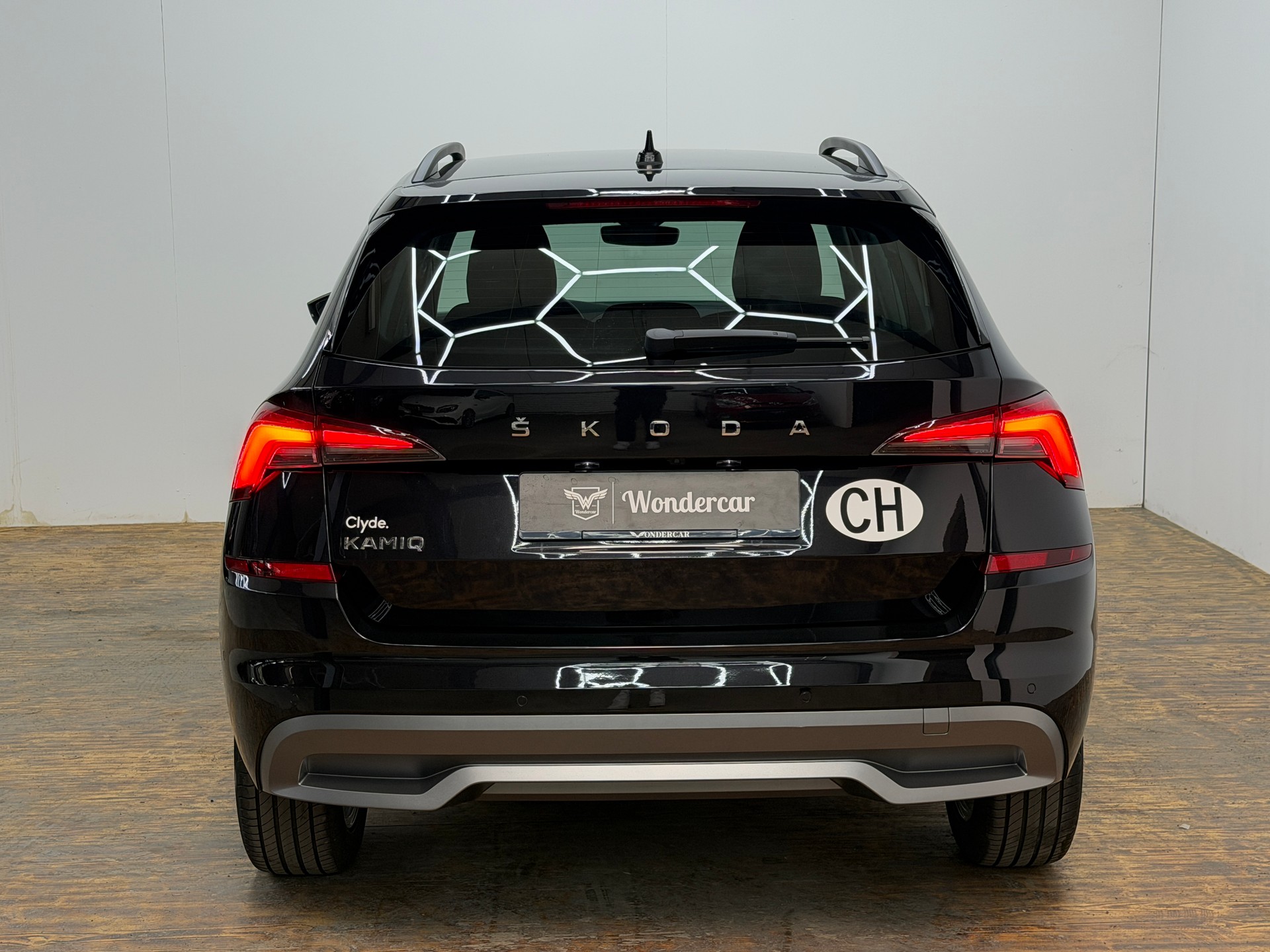 SKODA Kamiq 1.0 TSI Style DSG-image-6
