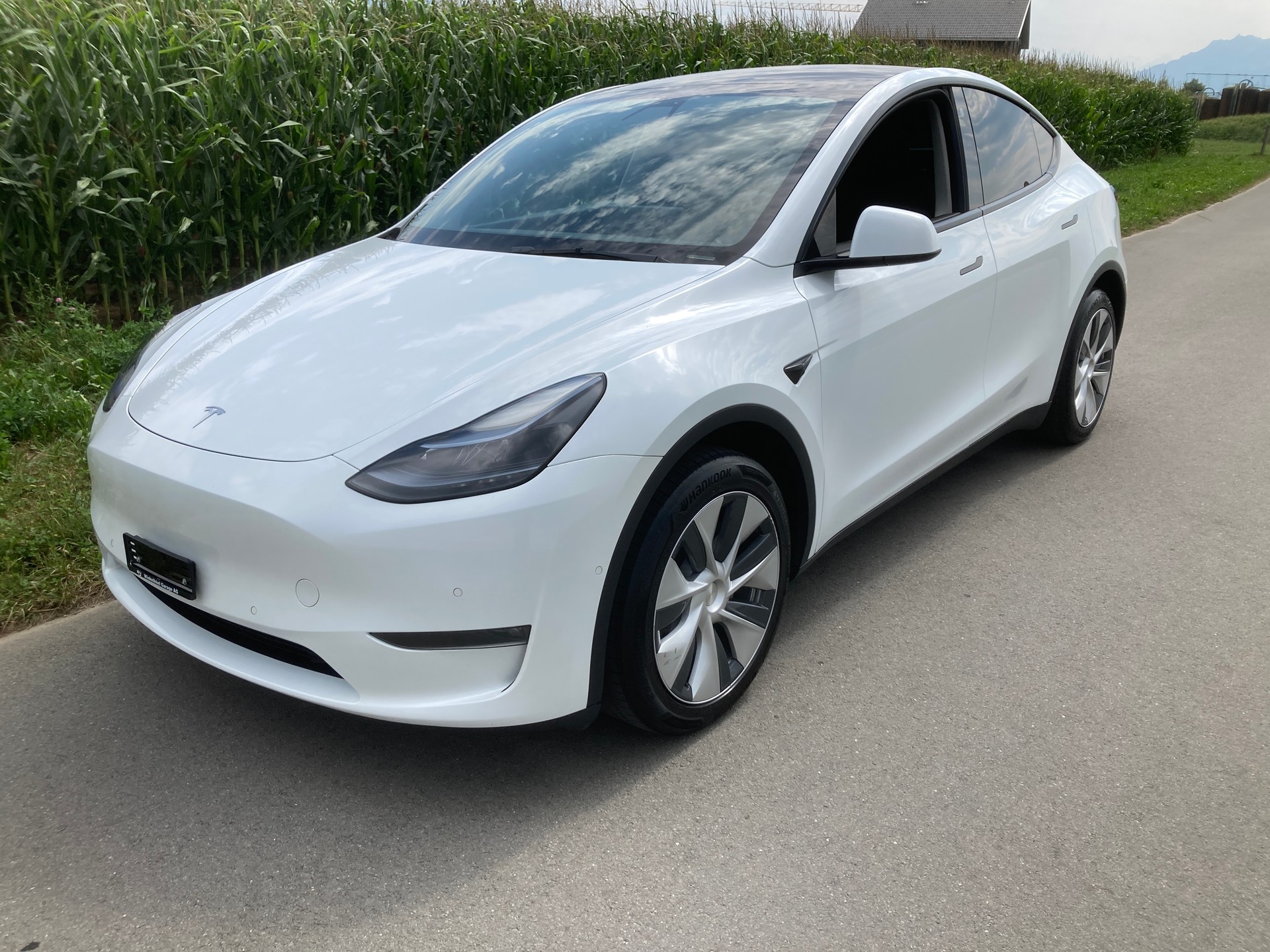 TESLA Model Y Long Range