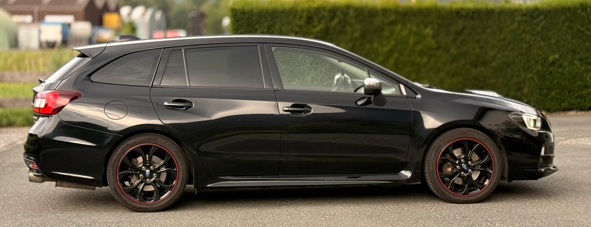 SUBARU Levorg Edition Red-image-3