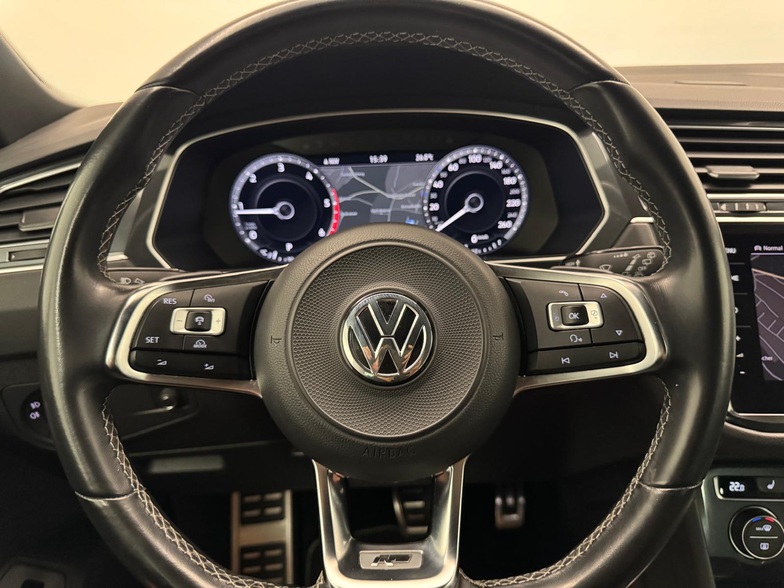 VW Tiguan 2.0 TDI SCR R-Line Highline DSG-image-19