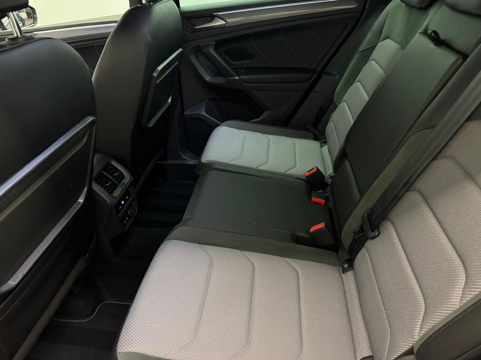 VW Tiguan 2.0 TDI SCR R-Line Highline DSG-image-12