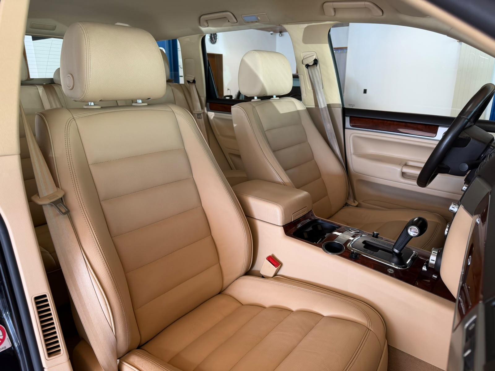 VW Touareg 3.0 TDI-image-18