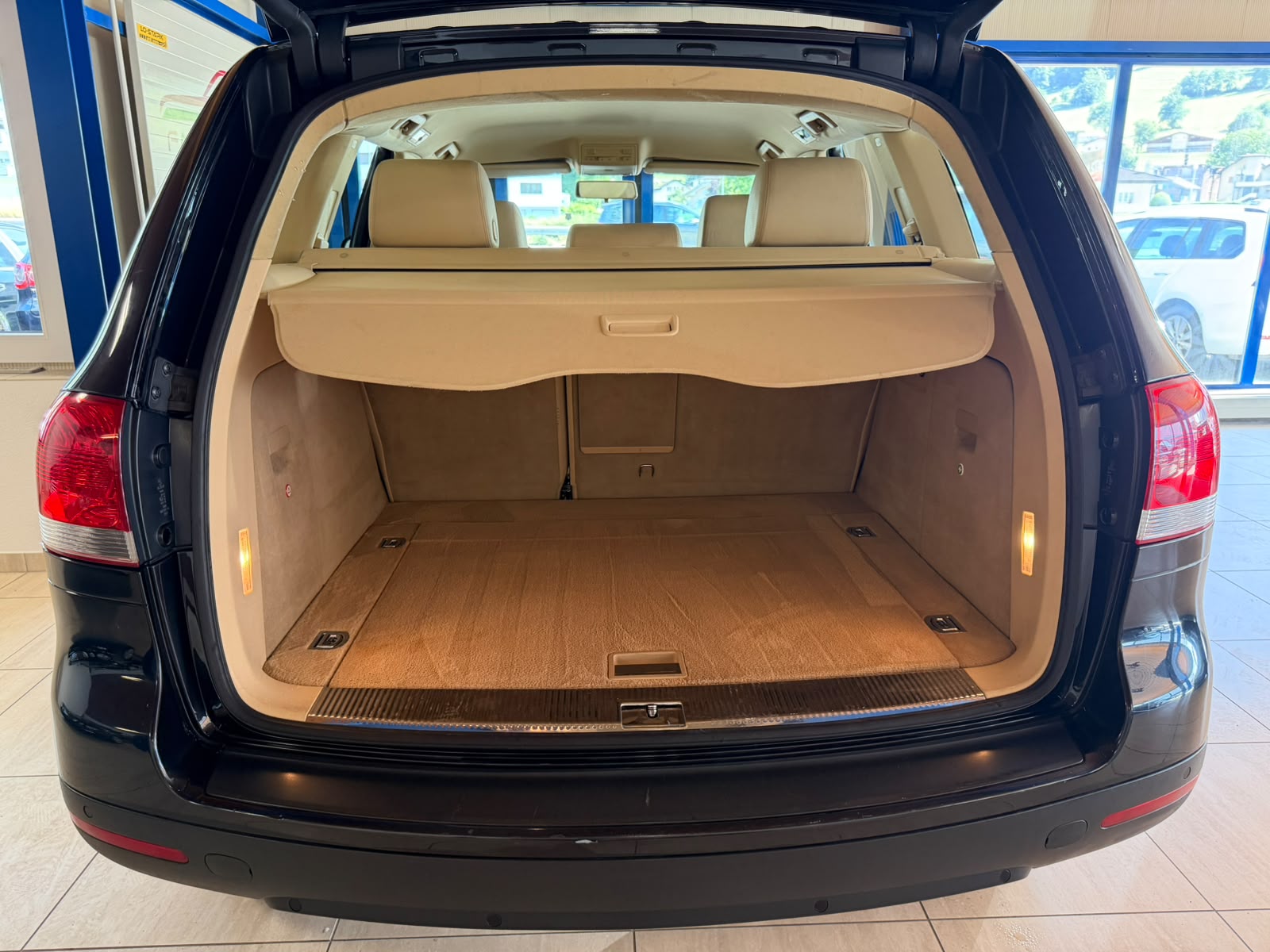 VW Touareg 3.0 TDI-image-11