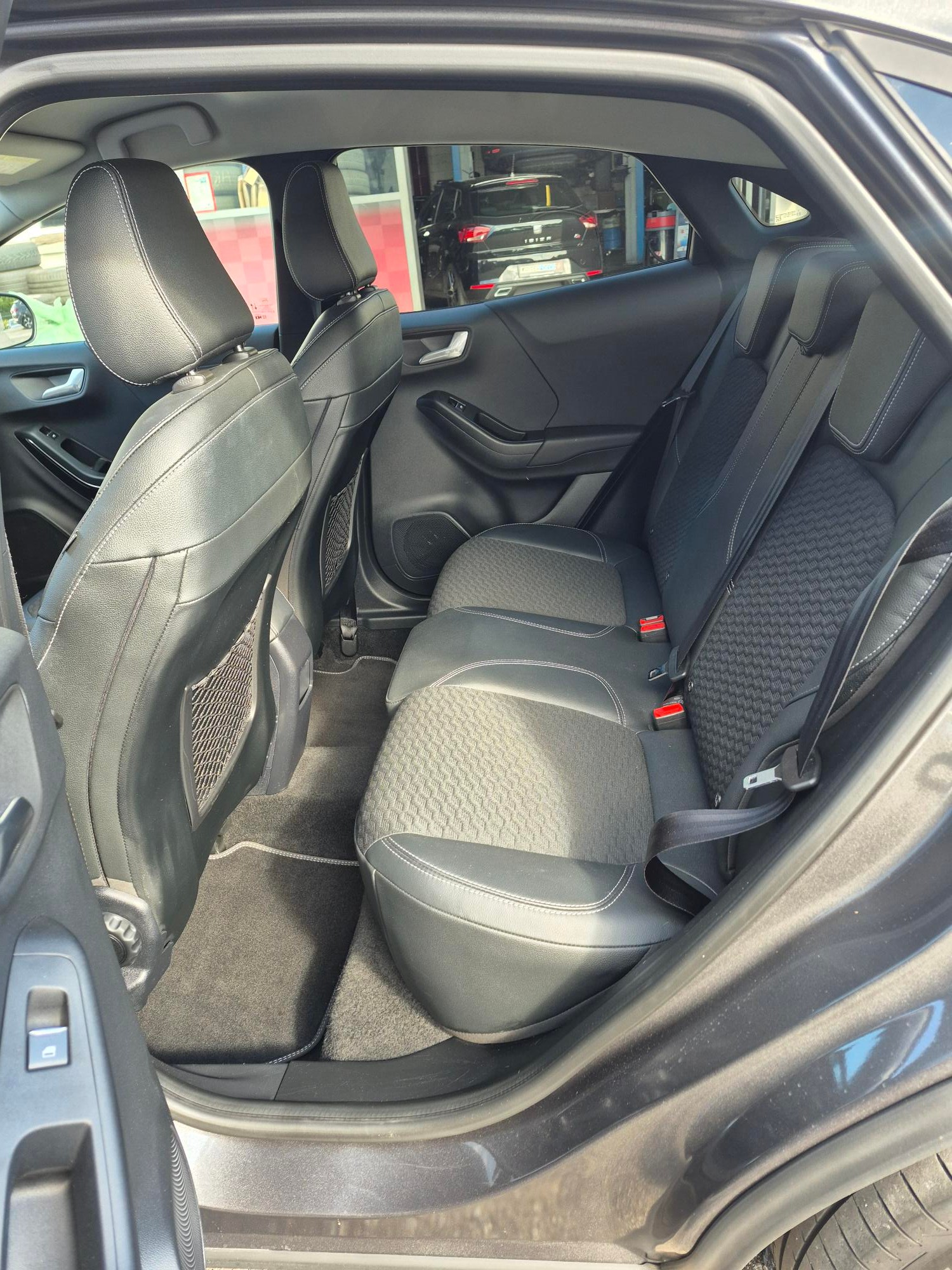 FORD Puma 1.0 SCTi Titanium X Automat-image-12