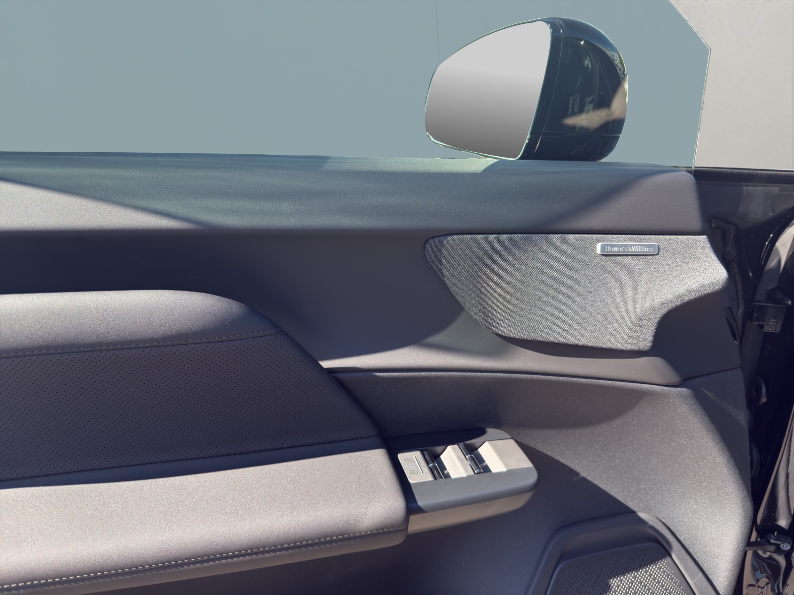 VOLVO EX60 Twin Ultra AWD .-image-7