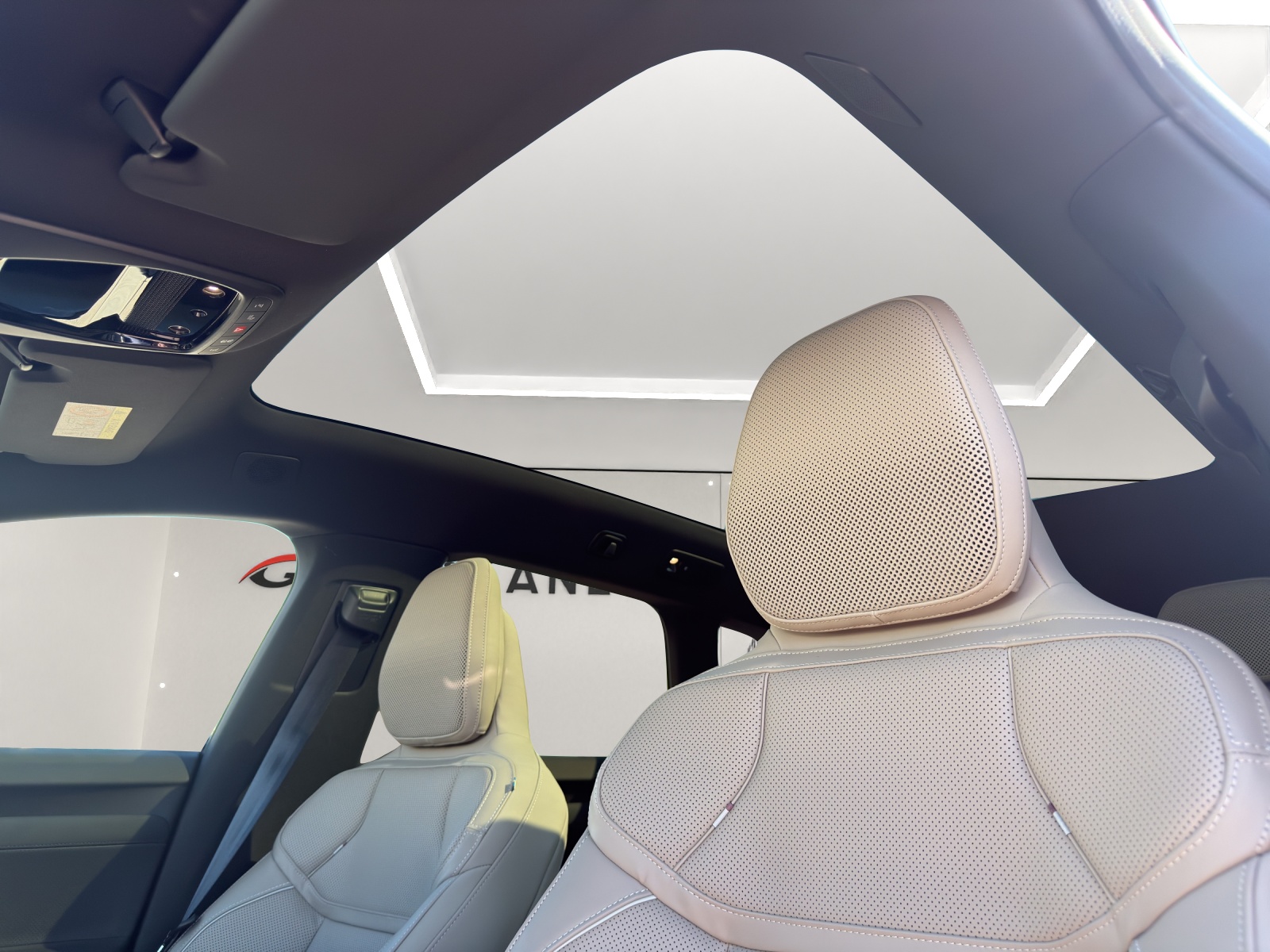 VOLVO EX60 Twin Ultra AWD .-image-10