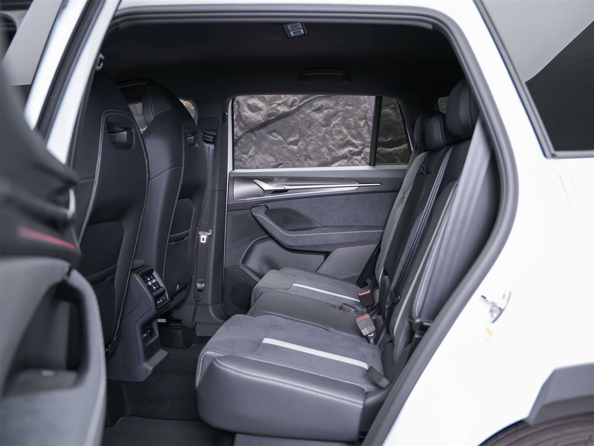 SKODA Kodiaq 2.0 TDI Sportline 4x4 *Matrix LED*Anhängerkupplung*-image-11