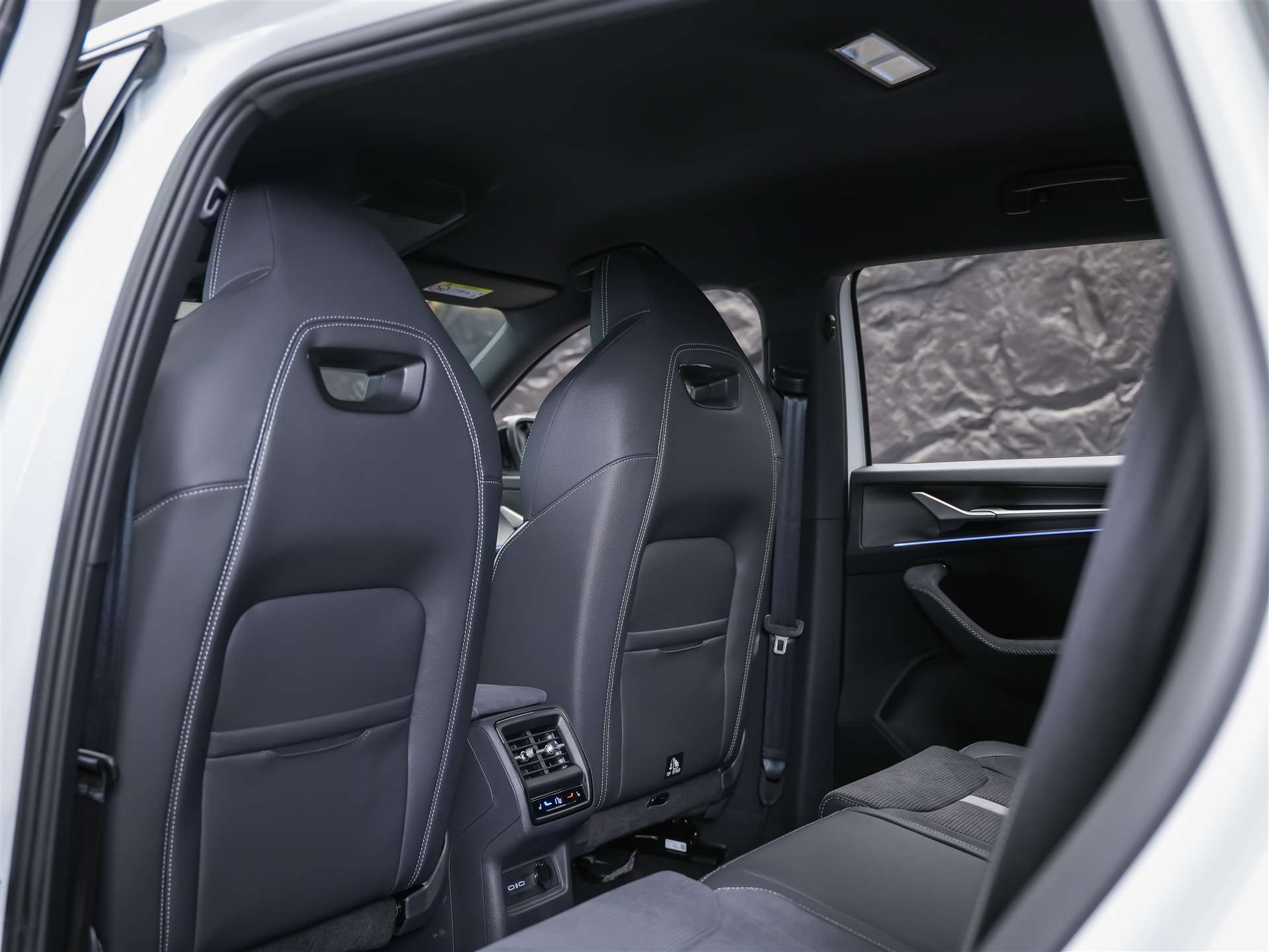 SKODA Kodiaq 2.0 TDI Sportline 4x4 *Matrix LED*Anhängerkupplung*-image-10