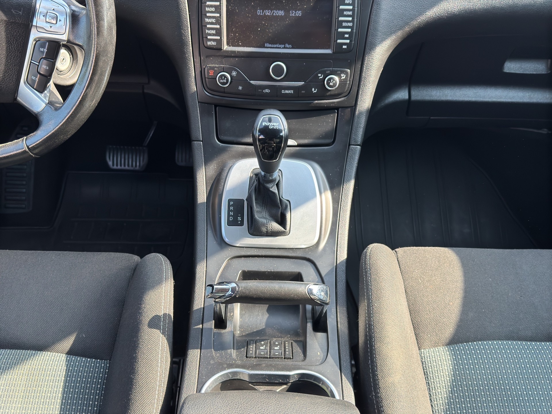 FORD S-Max 2.0 TDCi Titanium PowerShift-image-14