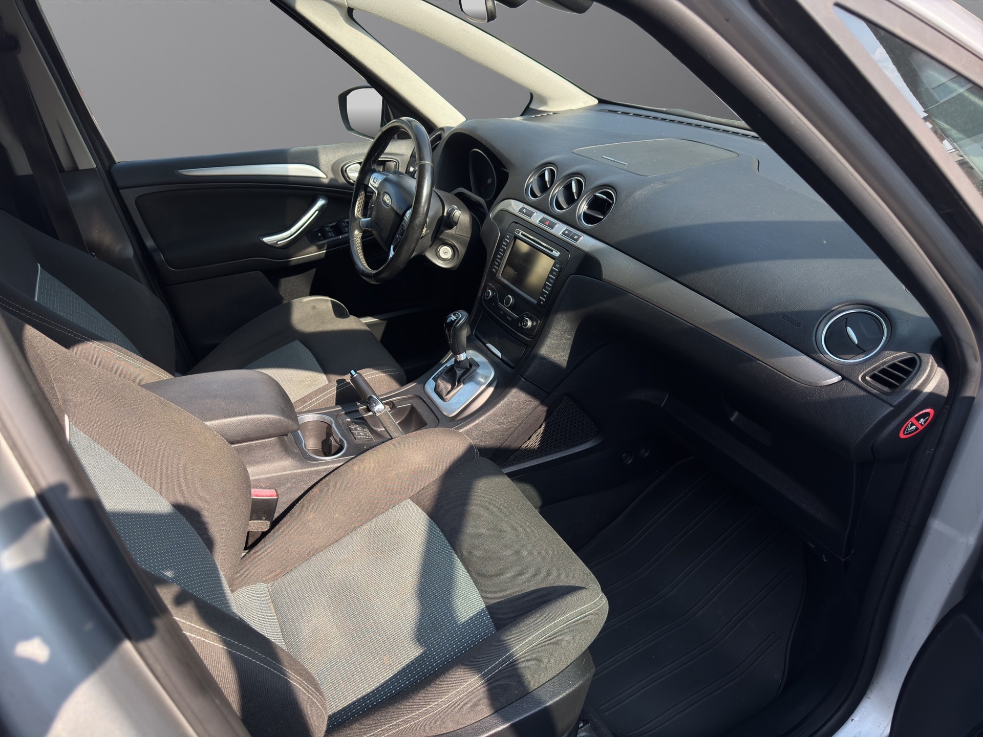 FORD S-Max 2.0 TDCi Titanium PowerShift-image-10