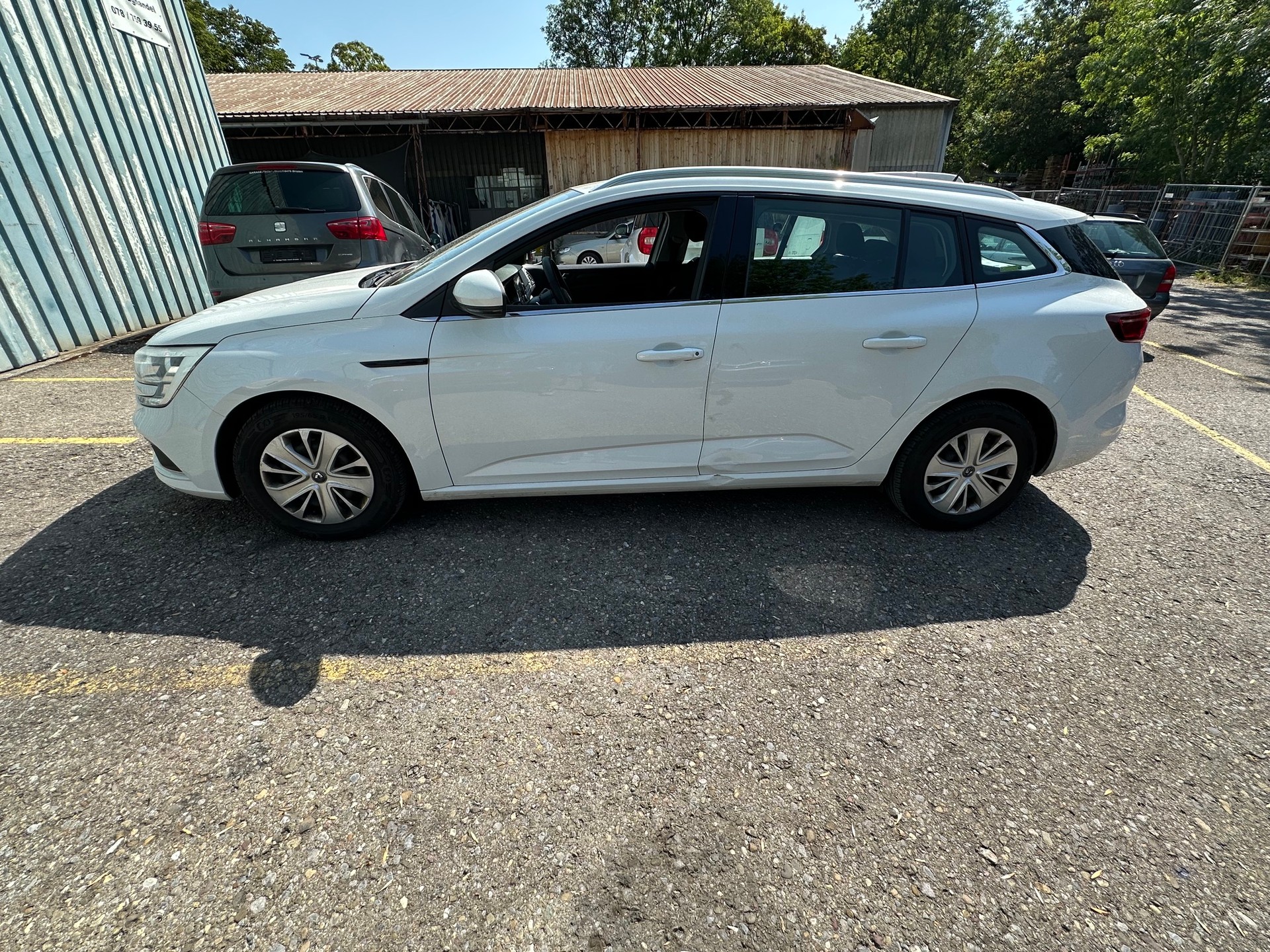 RENAULT Mégane Grandtour 1.5 dCi Business Line EDC-image-2
