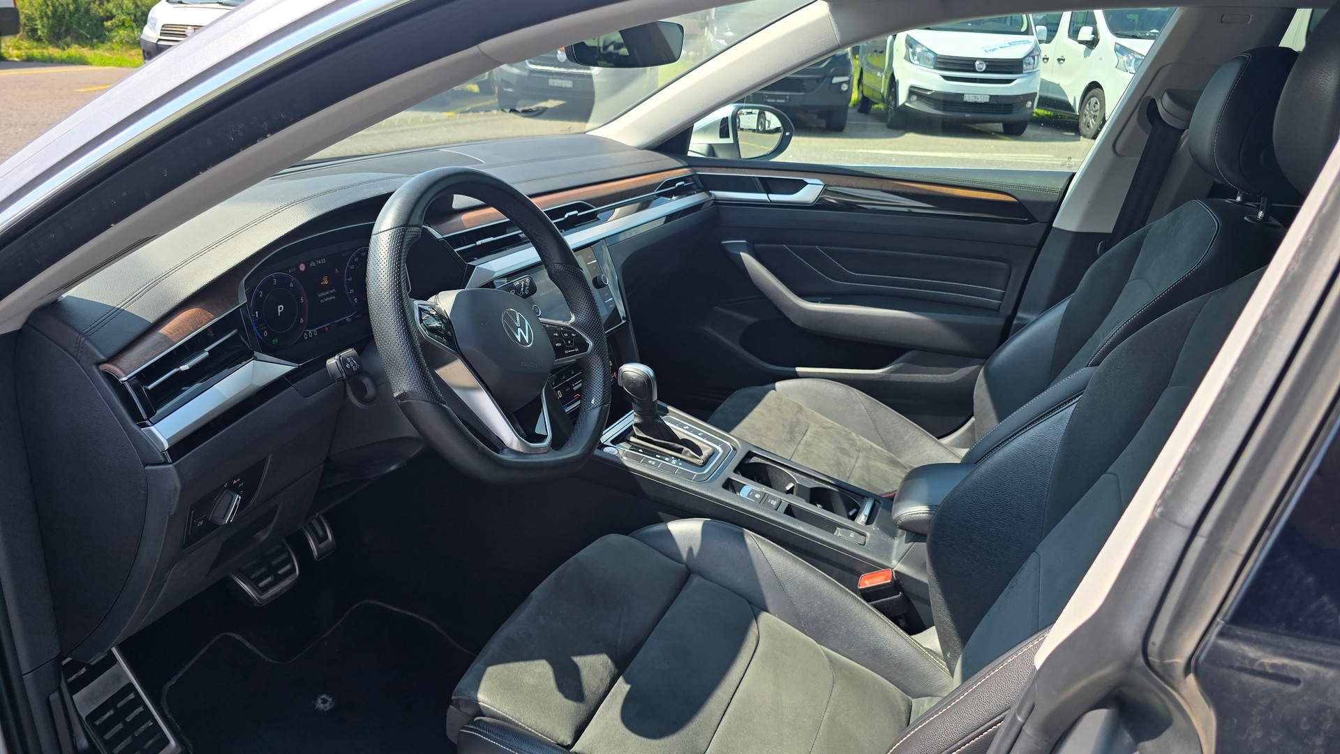 VW Arteon SB 2.0 TDI Elegance 4Motion DSG-image-18