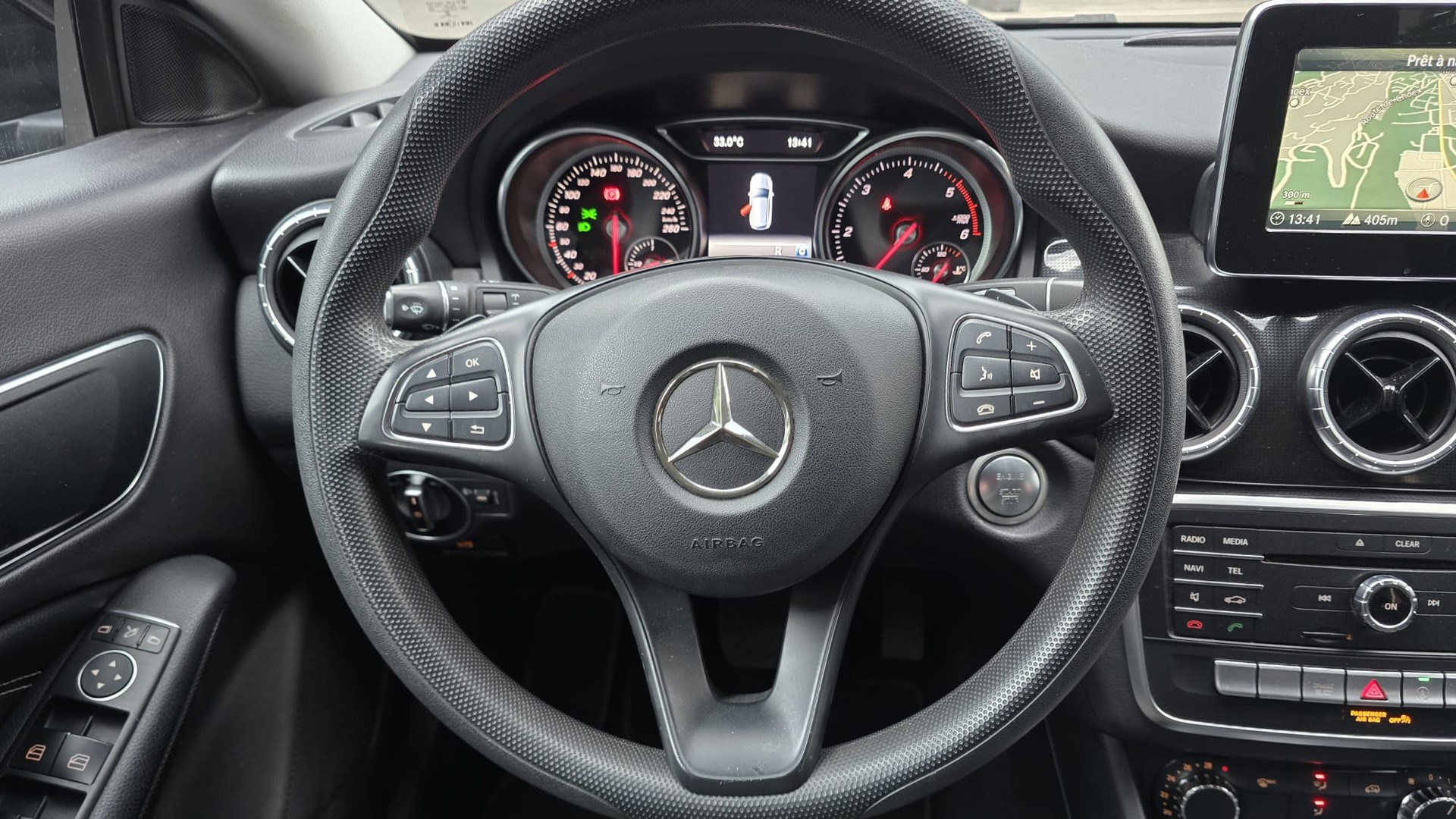 MERCEDES-BENZ CLA Shooting Brake 180 d 7G-DCT-image-12