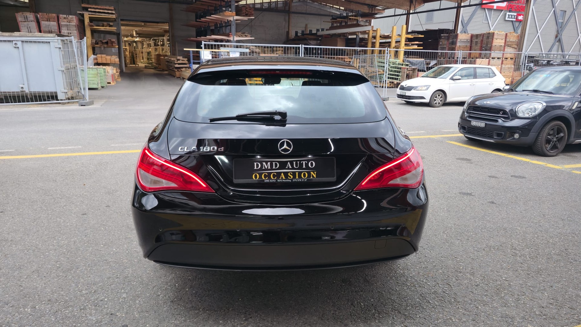 MERCEDES-BENZ CLA Shooting Brake 180 d 7G-DCT-image-8