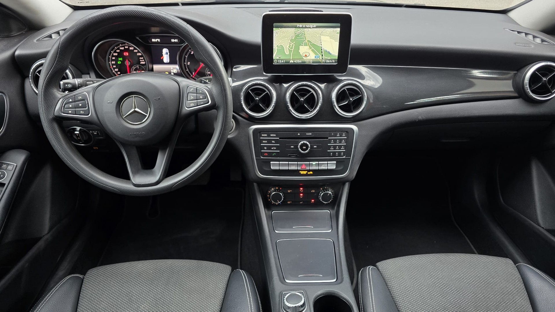 MERCEDES-BENZ CLA Shooting Brake 180 d 7G-DCT-image-9