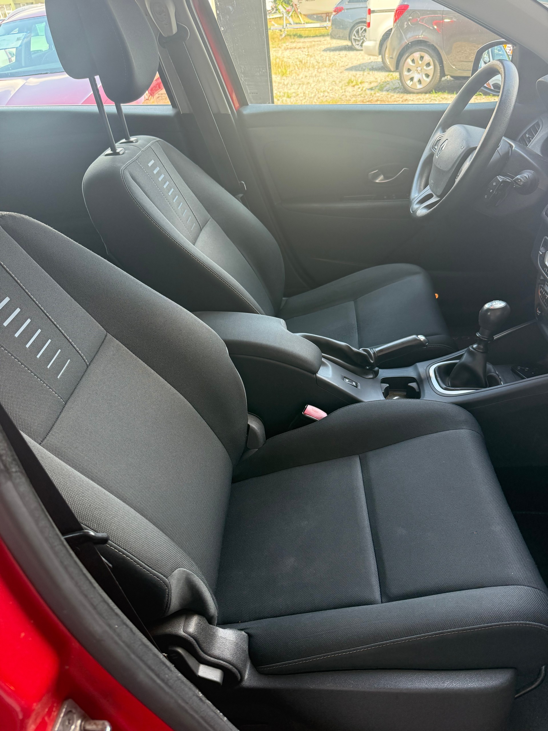 RENAULT Mégane Grandtour 1.5 dCi Expression-image-9