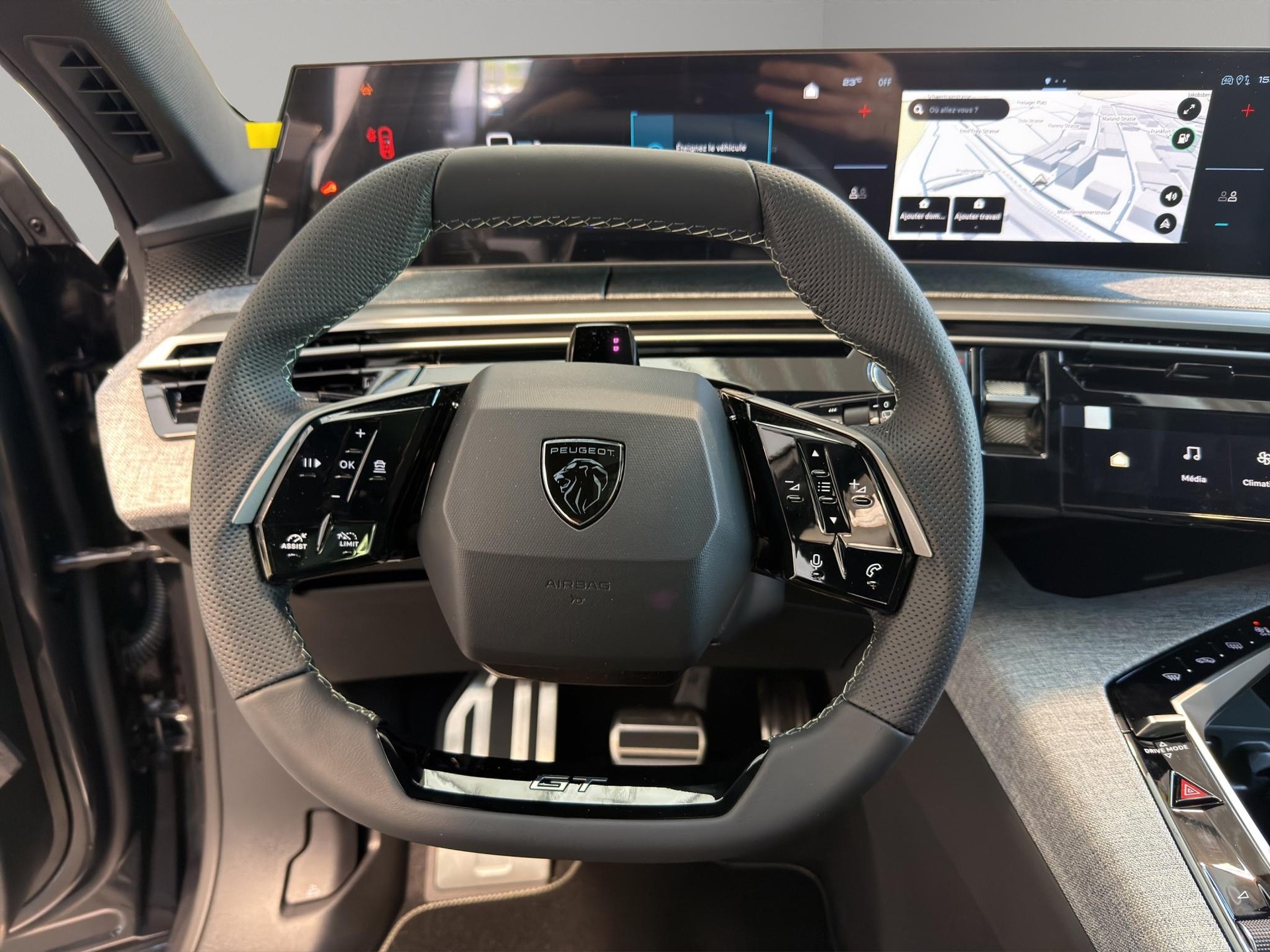 PEUGEOT 5008 e-GT Exclusive-image-4