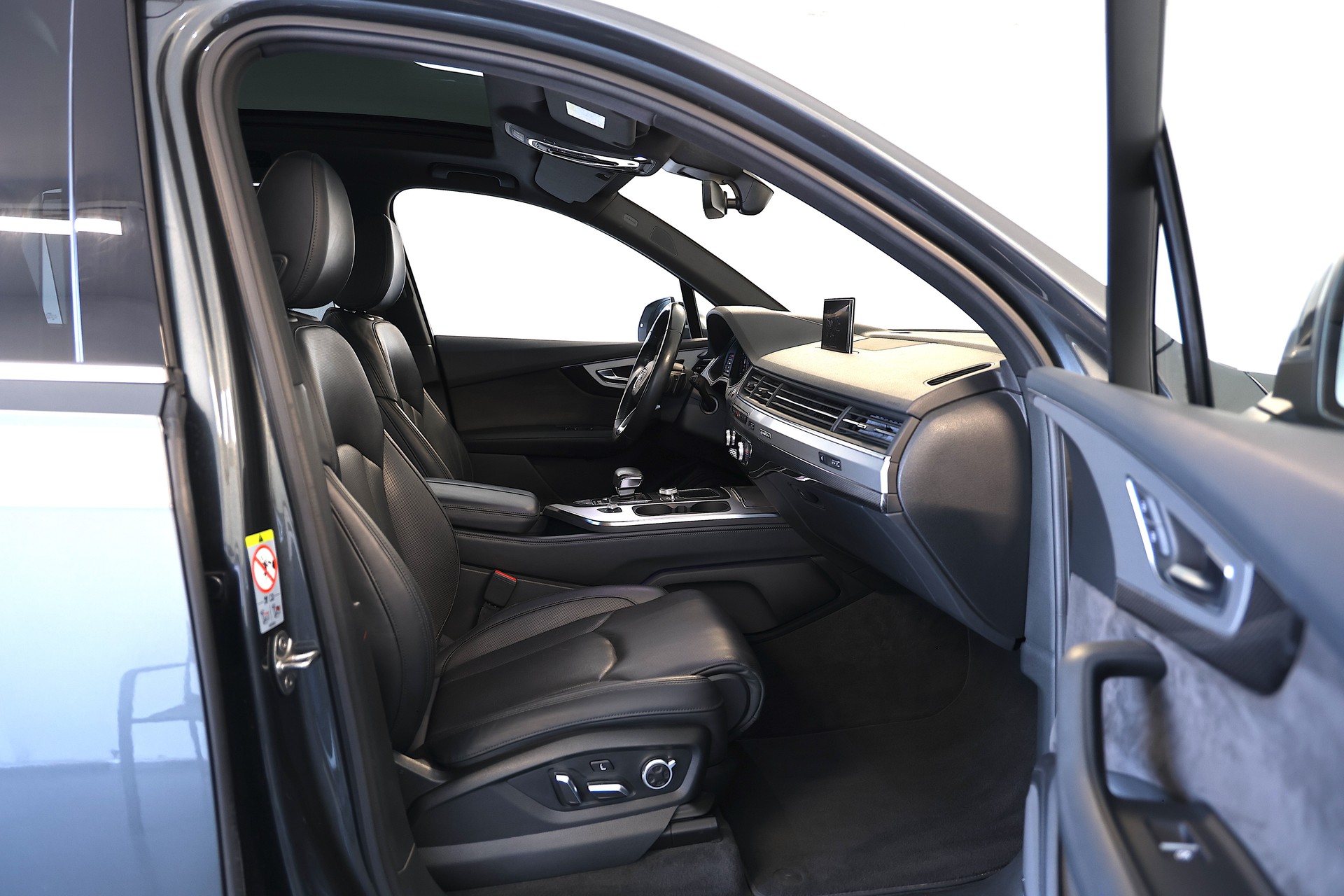AUDI SQ7 4.0 V8 TDI quattro T-Tronic-image-12