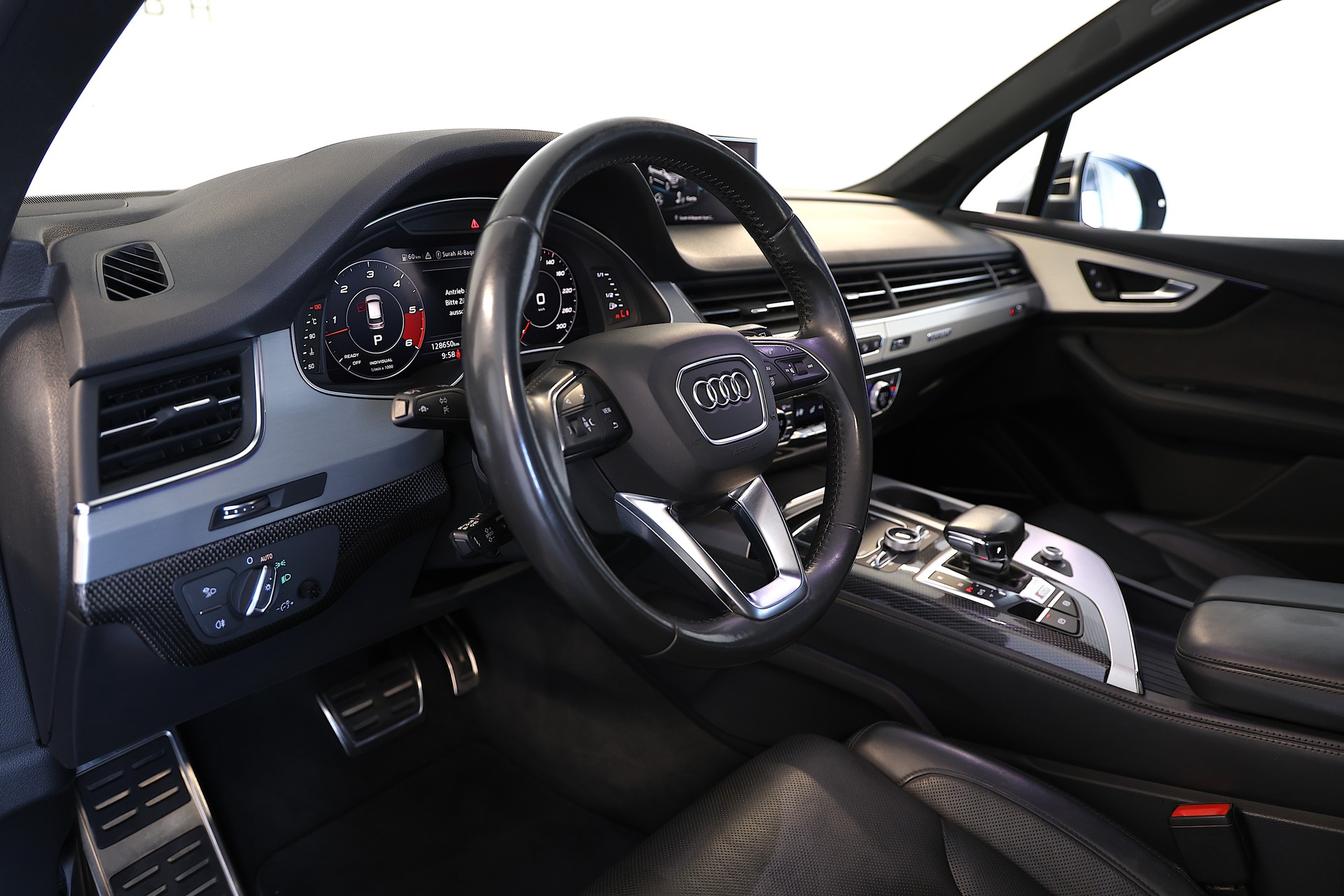AUDI SQ7 4.0 V8 TDI quattro T-Tronic-image-8
