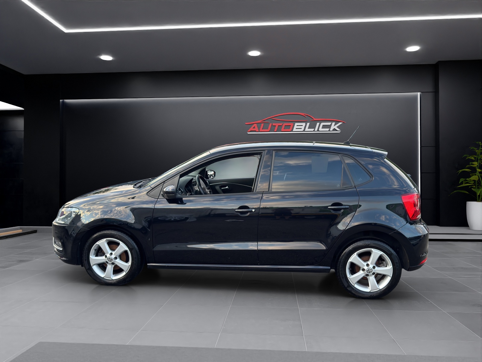 VW Polo 1.4 TDI BMT Lounge-image-6
