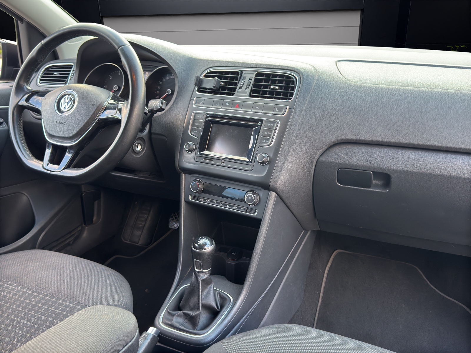 VW Polo 1.4 TDI BMT Lounge-image-10