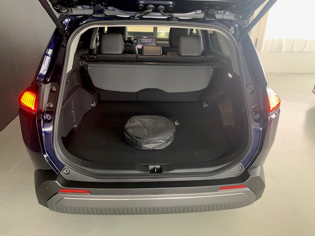 TOYOTA RAV-4 2.5 Plug-In-Hybrid Premium-image-7