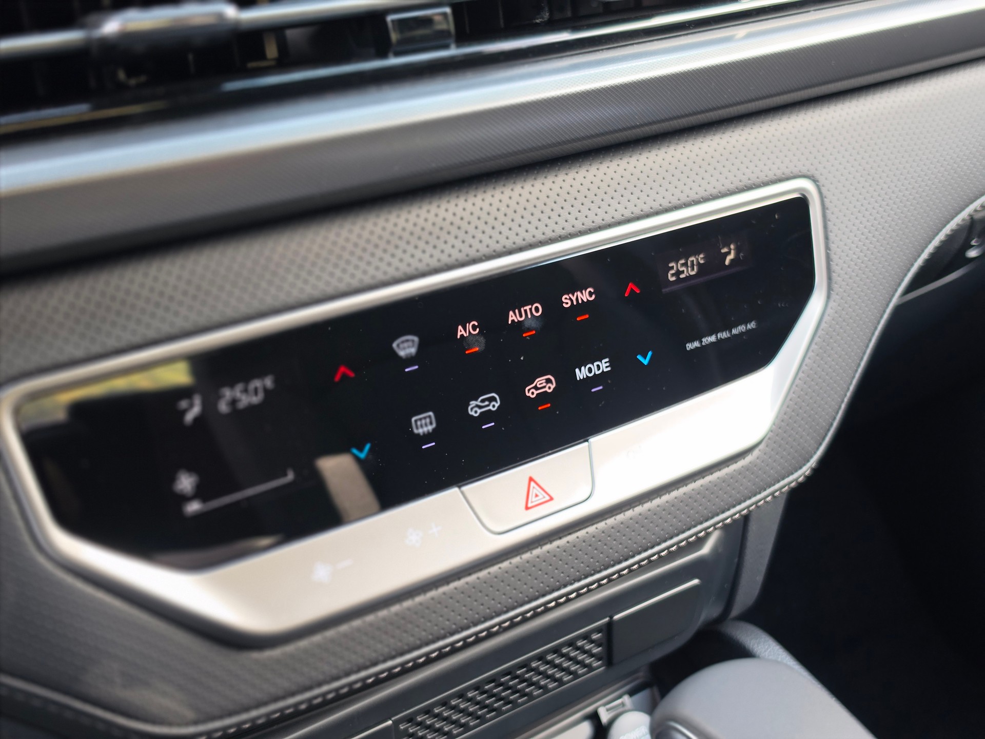 KGM-SsangYong Musso 2.2 Platinum 4WD A-image-9