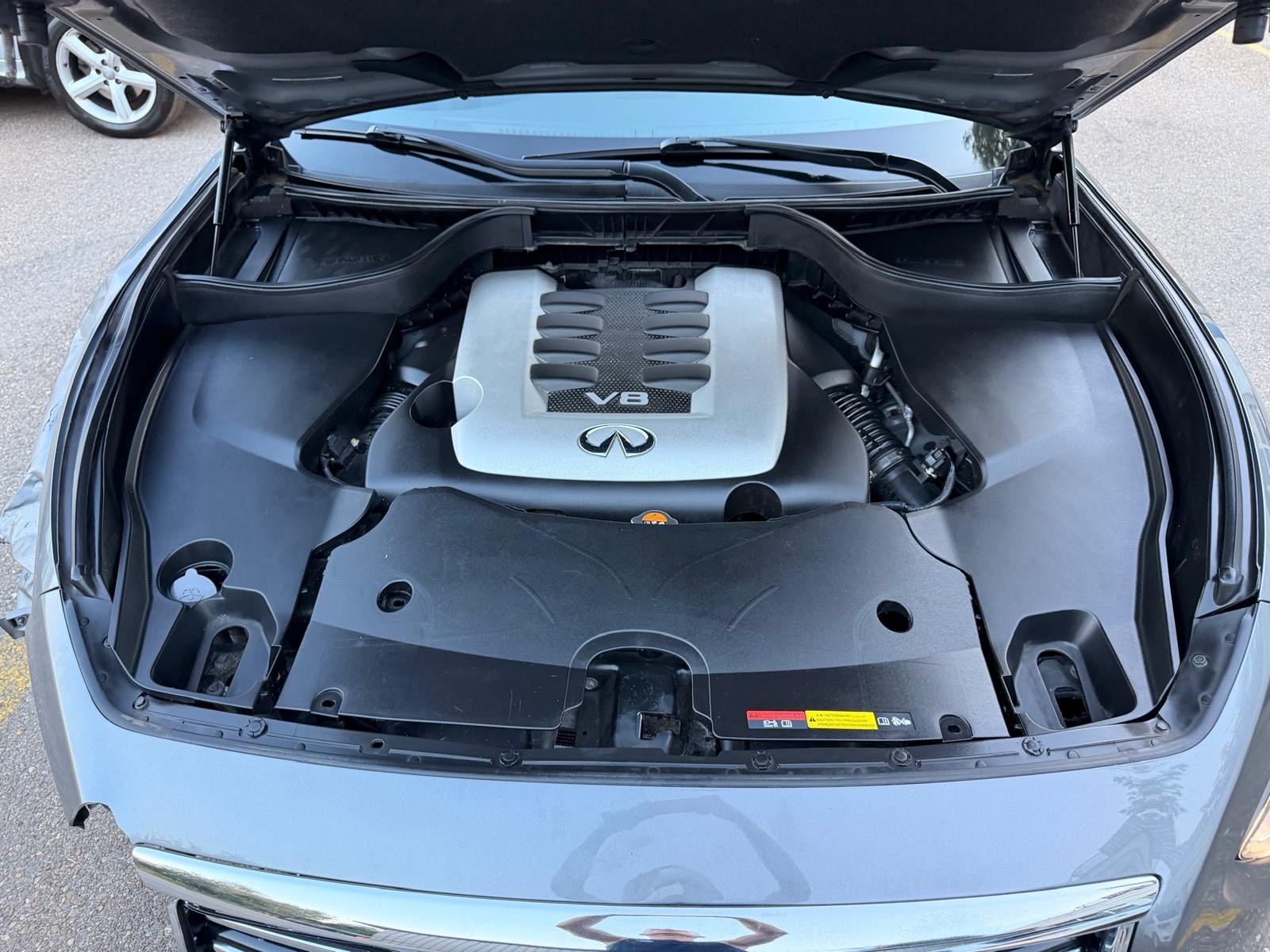 INFINITI QX70 5.0 S Premium AWD Automatic-image-7