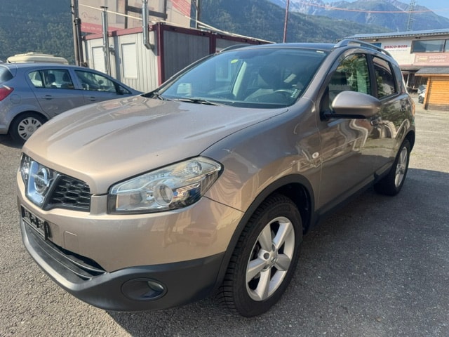 NISSAN Qashqai 2.0 dCi 4WD tekna Automatic-image-0